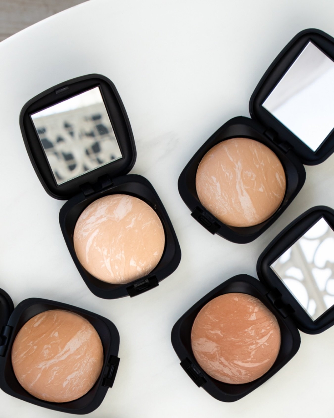 Say hello to ISSADA Mineral Baked Foundation

✨ Lightweight, breathable, and packed with skin-loving benefits, this powder does more than perfect your base. Infused with antioxidants, anti-inflammatory and antimicrobial properties, it calms, protects
