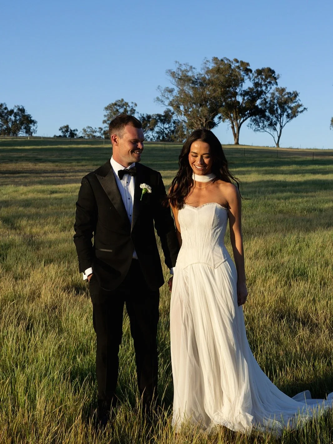 BY KIRRA Bride ✨
We had the pleasure of looking after Zoe in the months leading up to her wedding day.
Skin needling sessions and LED treatments to support healthy, glowing skin, finished with spray tan and brows by Kirra.
Makeup by The Glow Lab 🤍

