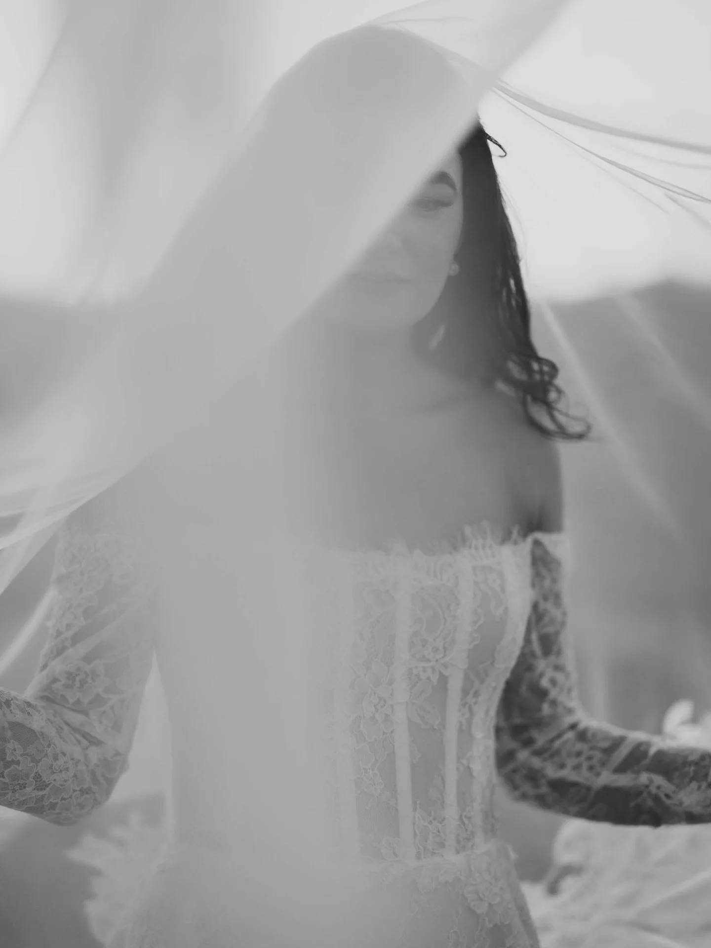 It&rsquo;s our first anniversary today and looking back through all my memories, I realised I never shared what I did in the weeks and months leading up to the wedding, and my makeup for the day.

Skin
6 x skin needling with BioRePeel
Fire and Ice fa