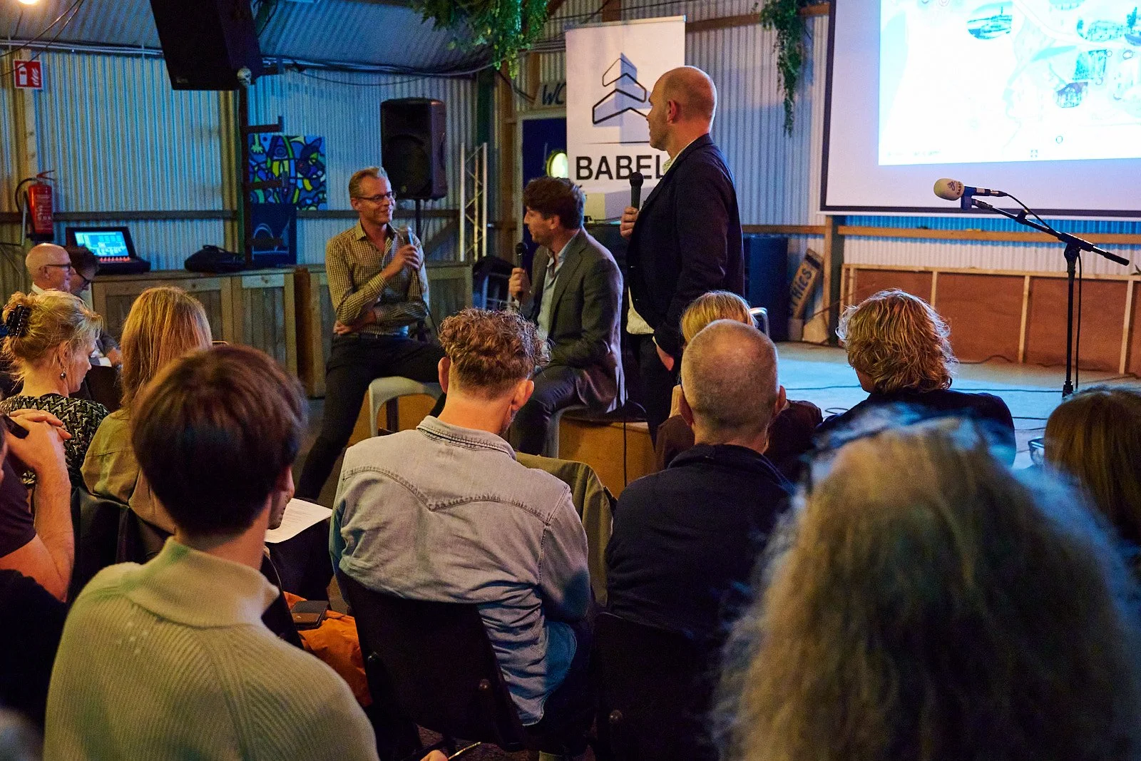 Arcam: A tot Z debat V