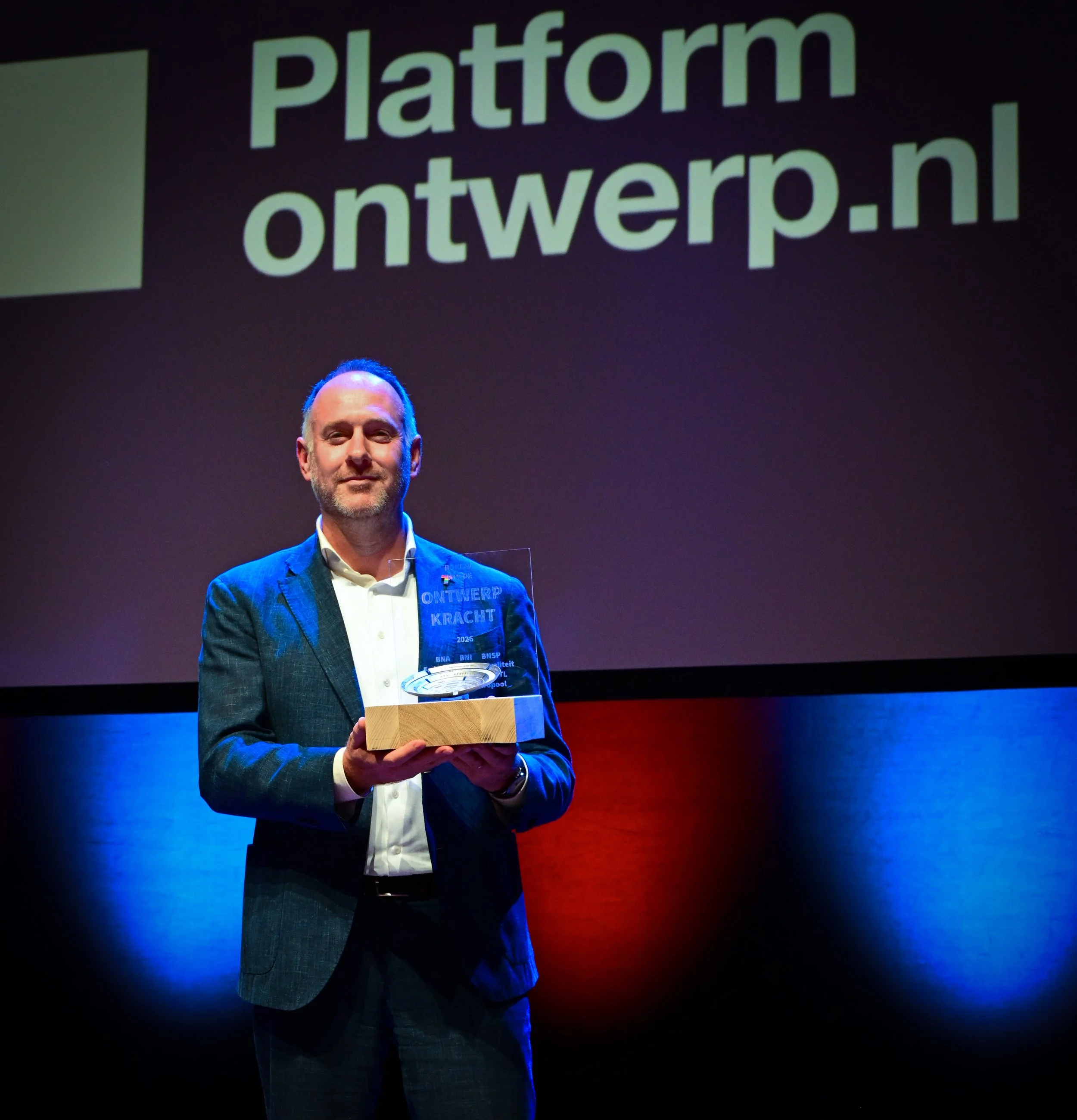 Bas van der Pol ontvangt Bokaal van de Ontwerpkracht 2026