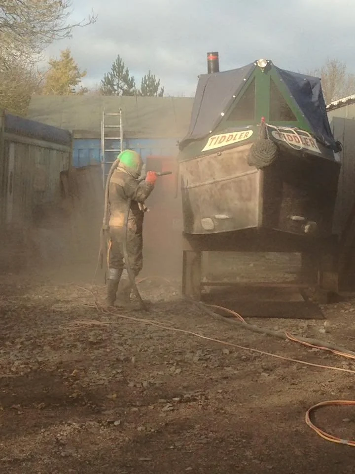 M&J Blast Cleaning - rust removal of boat via sandblasting - West Midlands