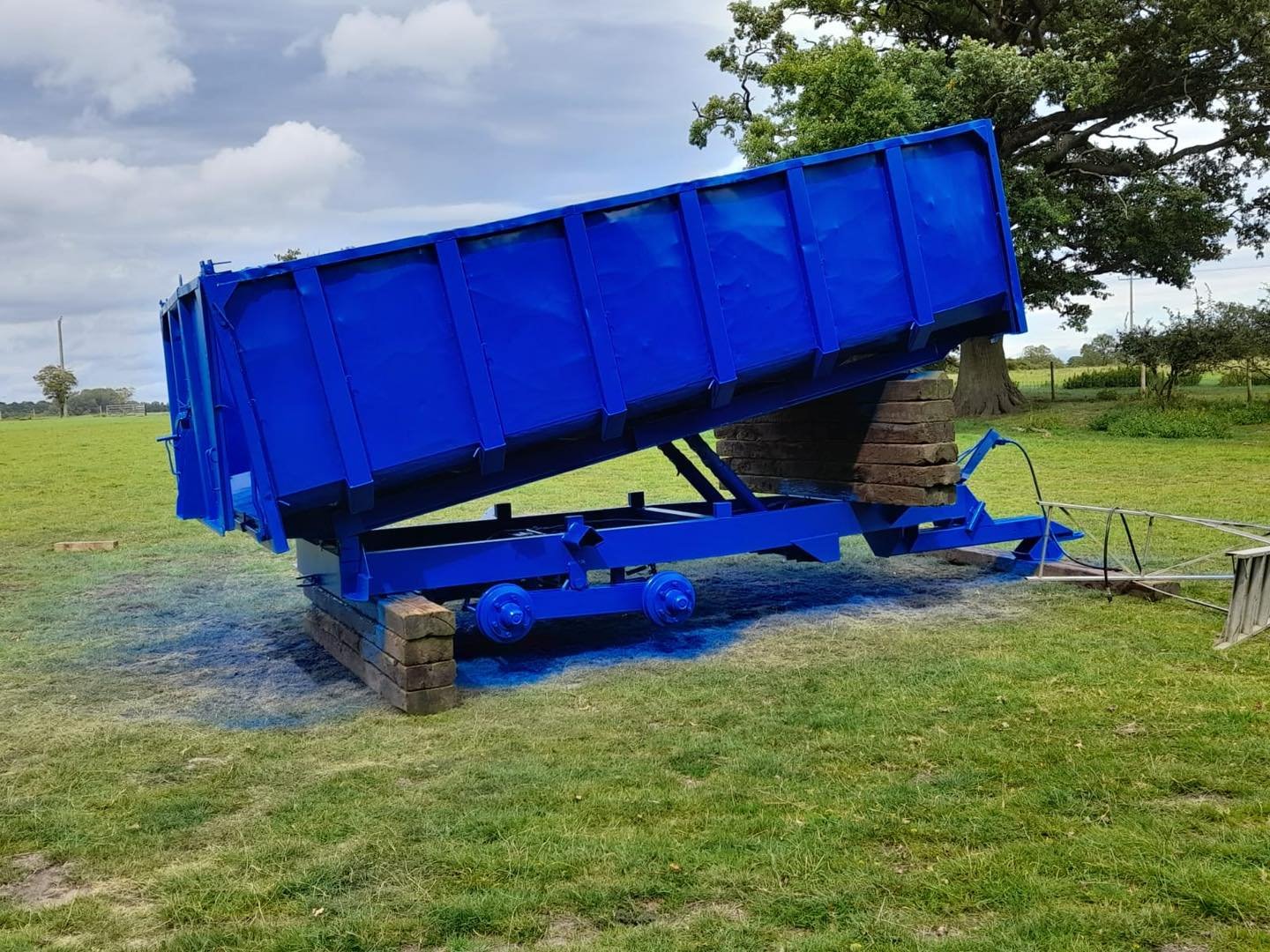 M&J Blast Cleaning - rust removal on metalwork via sandblasting - West Midlands