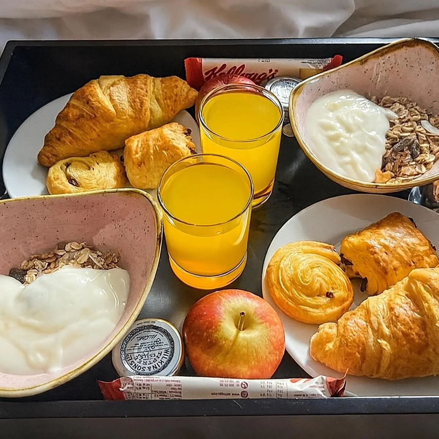 POV: They surprised you with a weekend in the city and now you&rsquo;re living your best breakfast in bed, no alarms, no worries life 🥐☁️✨

Taking it slow, soaking it in, and pretending check-out time doesn&rsquo;t exist 😉