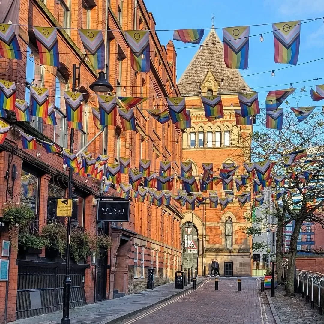 A street dressed in colour. A room waiting with quiet surprises. The kind of stay where every detail feels considered, without needing to say a word.

Some places just know how to make you feel welcome and this is one of them 💕 You deserve some &lsq