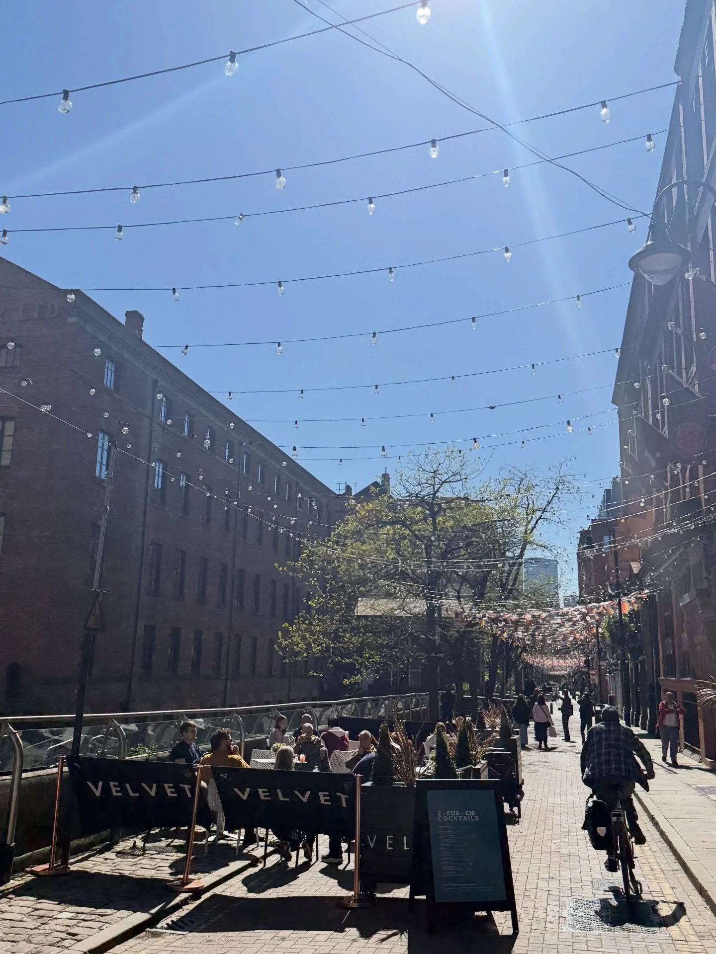 Thursday called&hellip; it said don&rsquo;t wait  for the weekend 🍸

2 for &pound;16... so what&rsquo;s it gonna be?

Margaritas with a kick? Pornstar martinis (obviously)?
Or espresso martinis to keep the night going?

No wrong answers here&hellip;