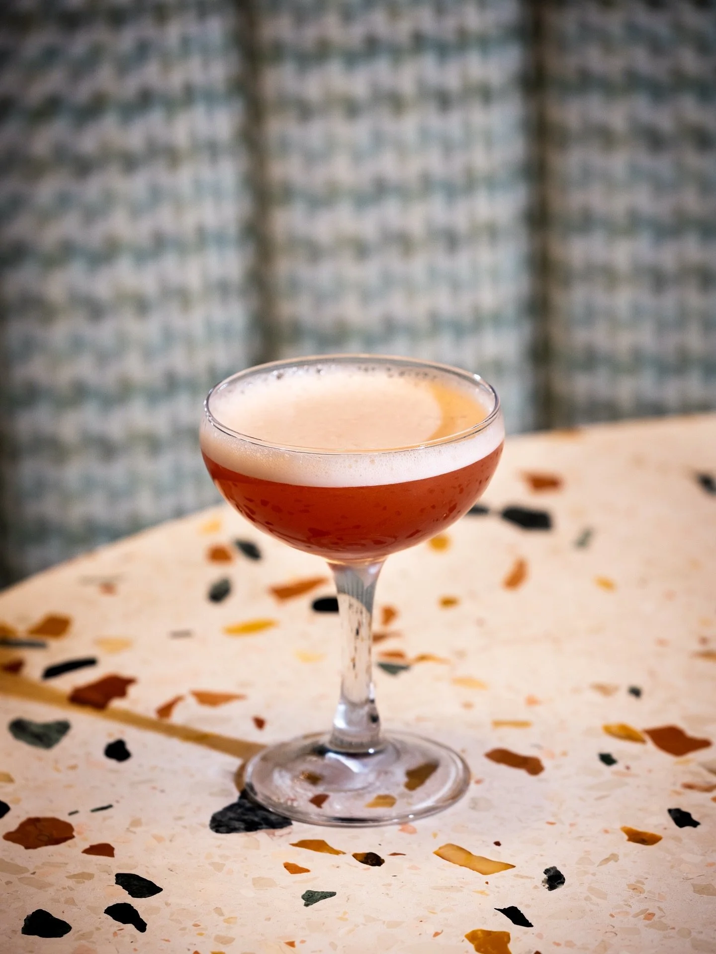 HELGENS COCKTAIL ✨

L&aring;t oss presentera Mr.Hyde. R&ouml;d, oskyldig och ov&auml;ntat spritig &ndash; en dubbelpersonlighet i glasform 🍹

(Alkoholfria alternativ finns) 

#localbusinessnwtmedia