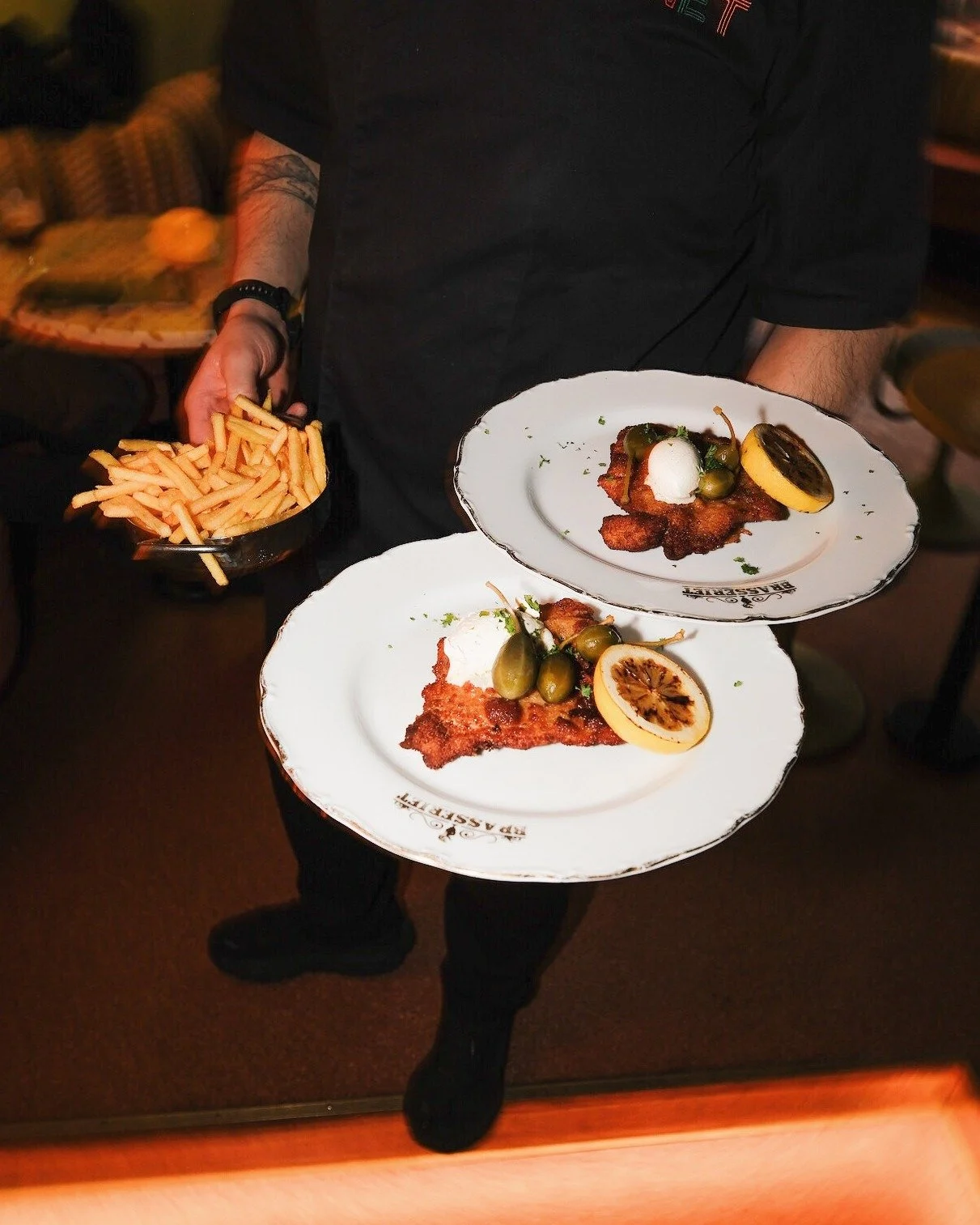 Magisk schnitzel lagad med k&auml;rlek? V&auml;lkommen till Brasseriet 💌 

Psst! Serveras f&ouml;r endast 149kr (ord. 209kr) under AW - vardagar 15 till 18