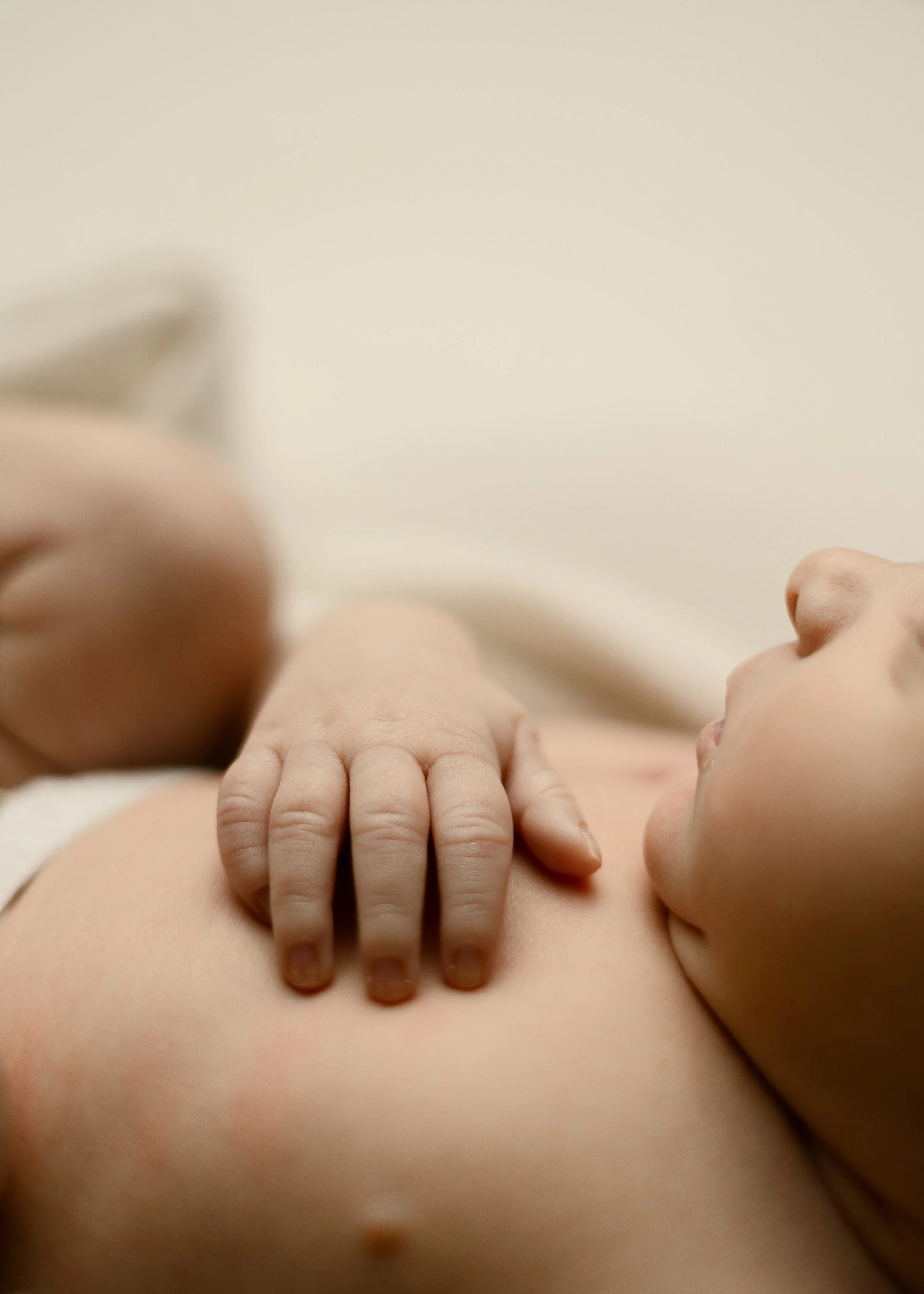 best maternity photos near Charleston WV. indoor pregnancy photographers in South Charleston WV. baby bump photos indoors Cross Lanes WV. Studio maternity pictures located in Huntington WV.