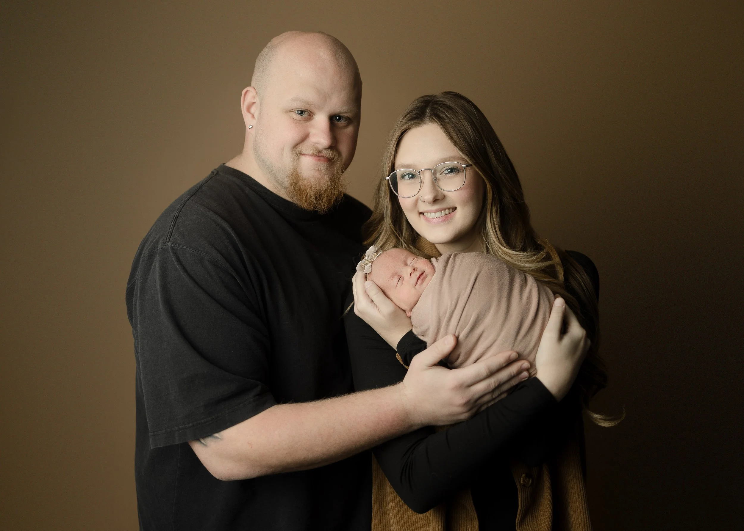 West Virginia's Top Rated Maternity Photography. Serving only the best baby and pregnancy portraits near Morgantown WV and Beckley WV. Clients travel to my Charleston studio from Ashland Kentucky, and Point Pleasant WV. 