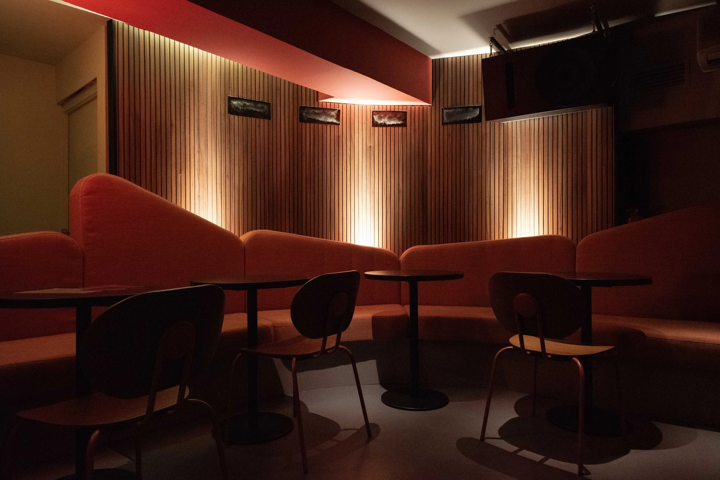 Oblicuo Hi-Fi Bar Barcelona