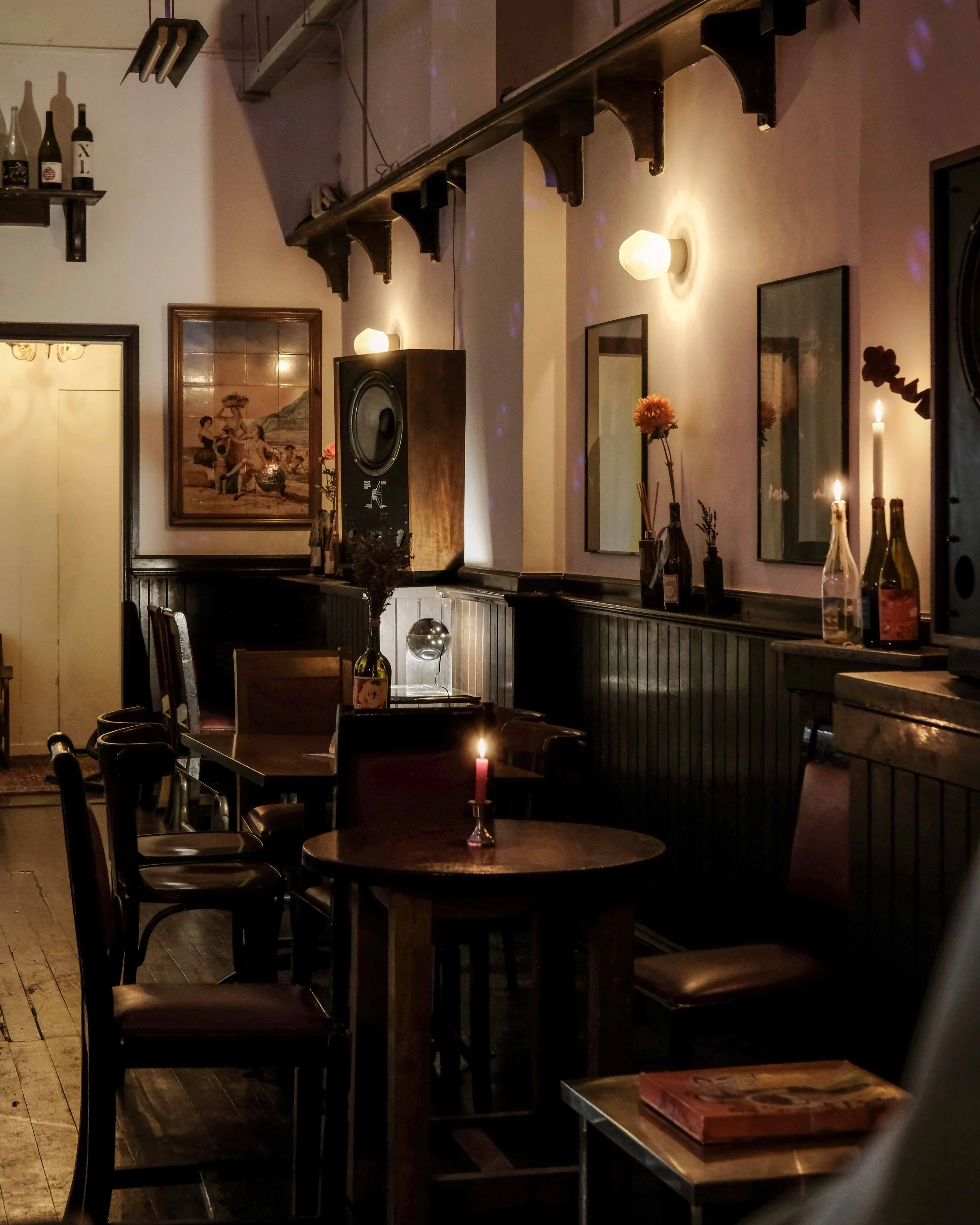 Bar Manifest - Natural Wine, Candles and Late Nights in El Raval