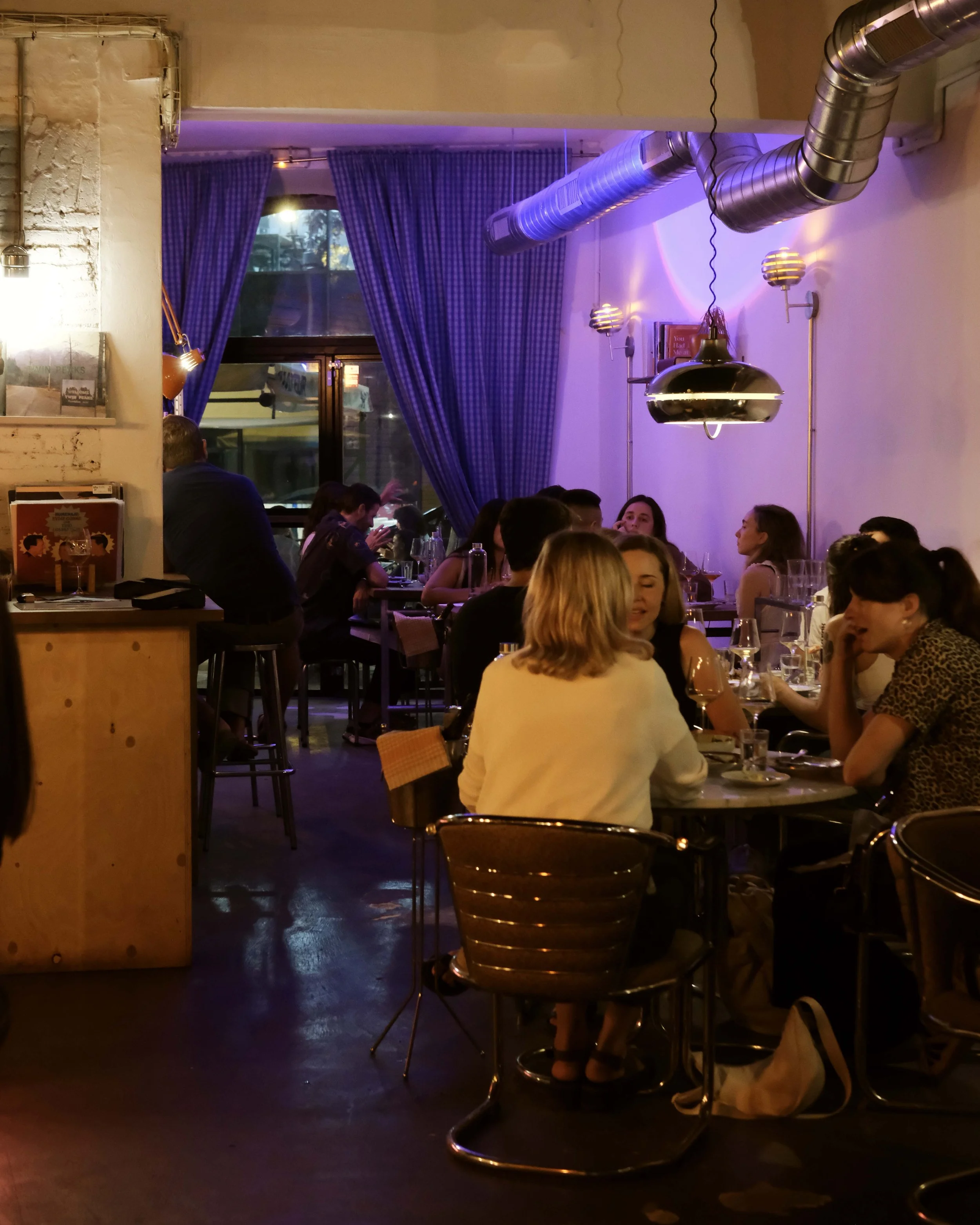 Amateur Bar Barcelona 11.jpg