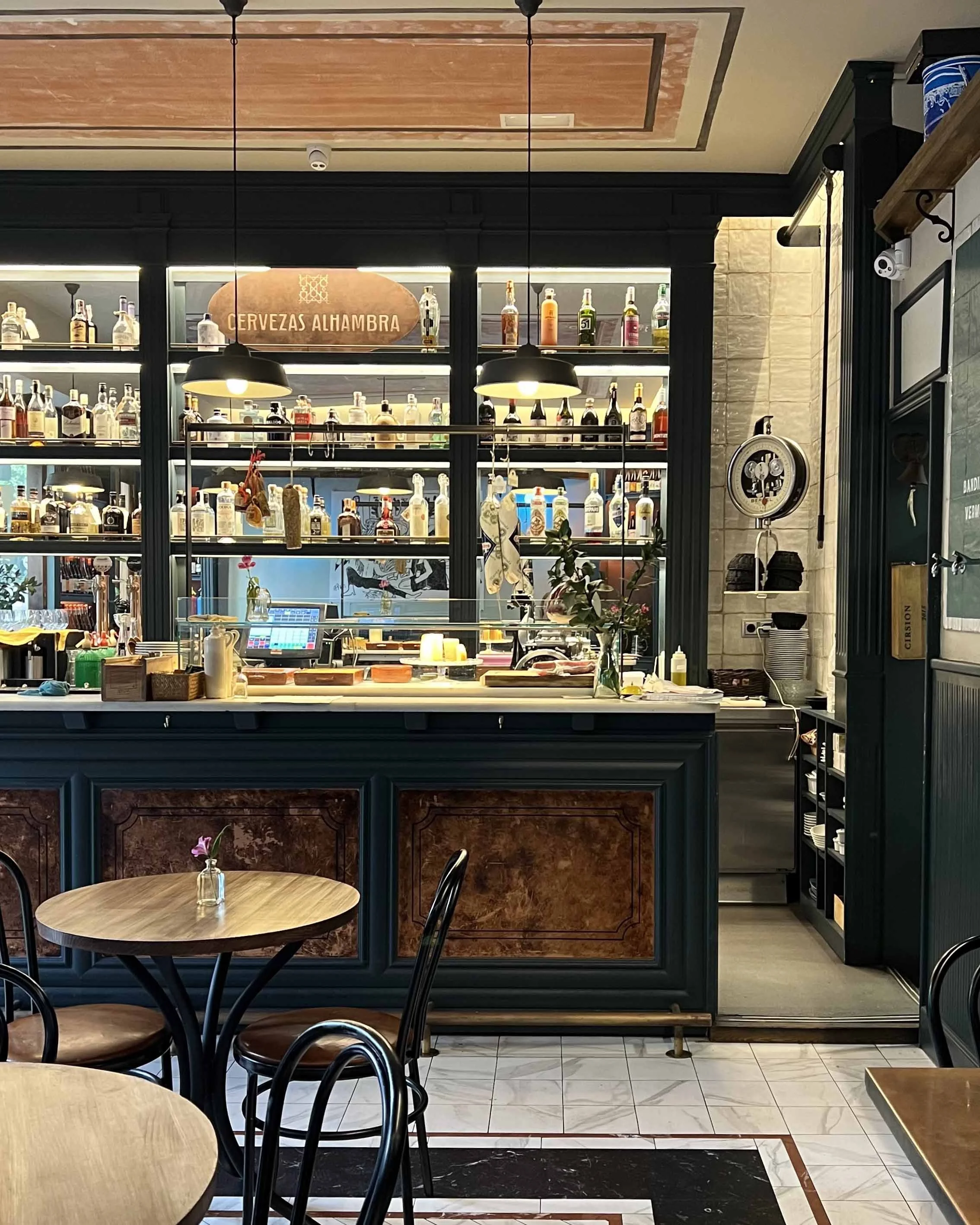 bandini-s-cool-wines-and-dishes-to-share-barcelona-food-experience