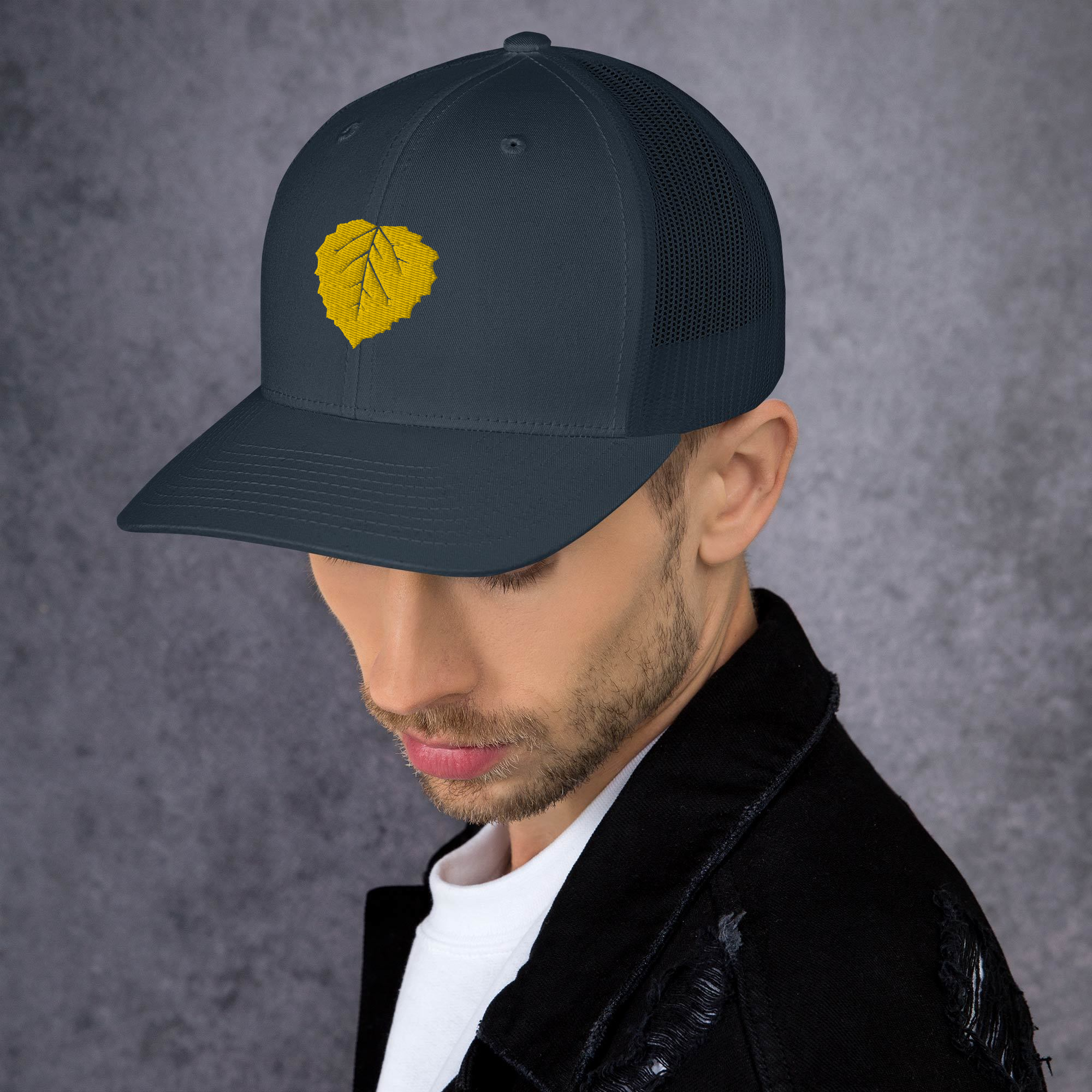 retro-trucker-hat-navy-left-672cd26338f26.png