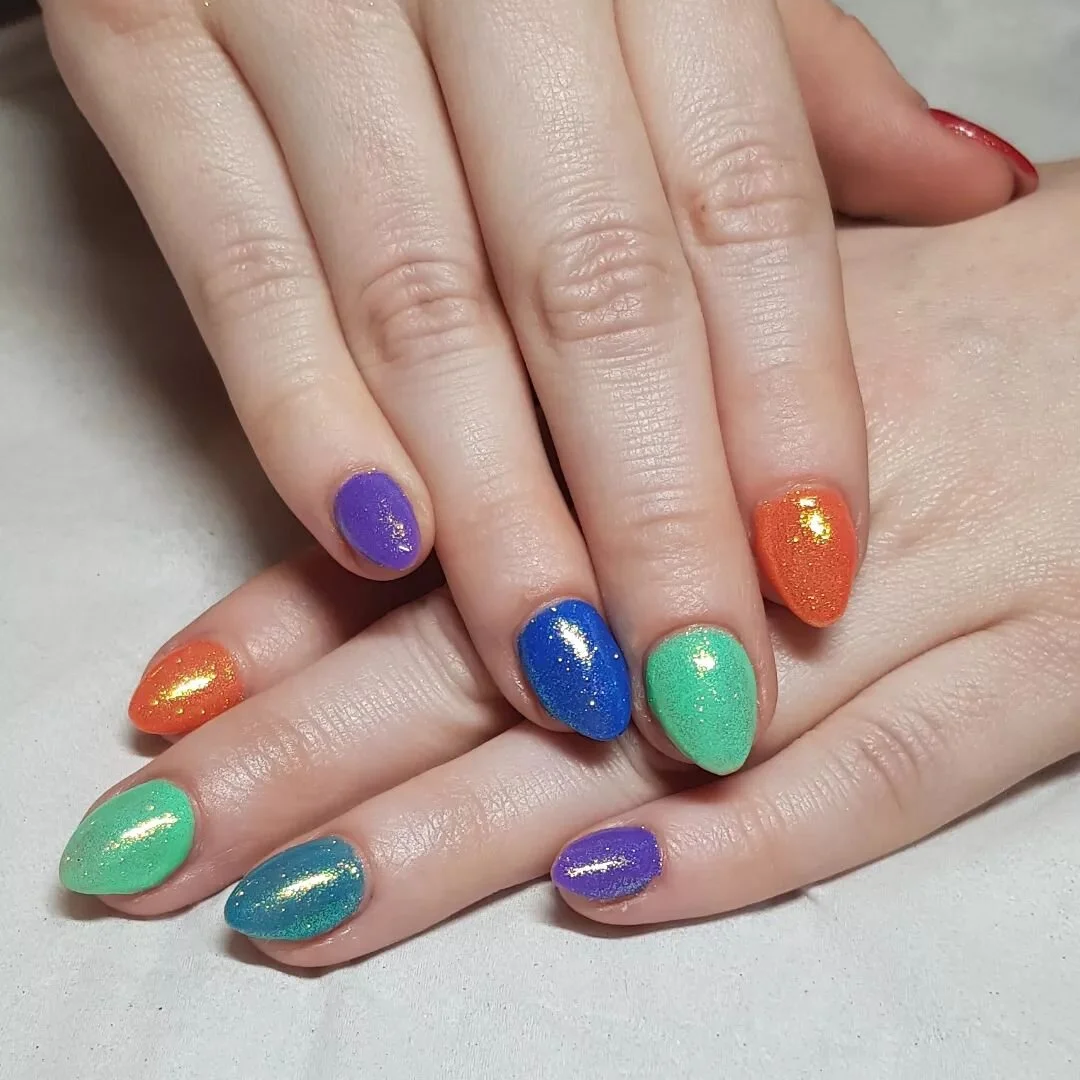 🌈

Beautiful @glitterbels acrylic overlay on natural nails. 

 @jessicanailsuk #gelerationbyjessica 
@lovelecente 

#gelerationbyjessica #glitterbels #gardenspahoughton #houghtononthehill #healthynails #stilettonails #nailsdesign #nailsofinstagram #