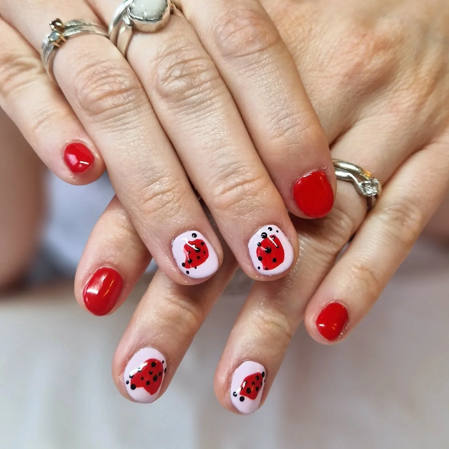 Ladybird 🐞

#gardenspahoughton #houghtononthehill #nails #nailart #nailsofinstagram #manicure #nailsoftheday #gelnails #nailsart #nail #beauty #naildesign #nailsnailsnails #nailtech #nailsdesign #acrylicnails #nailstagram #explorepage #naildesigns #