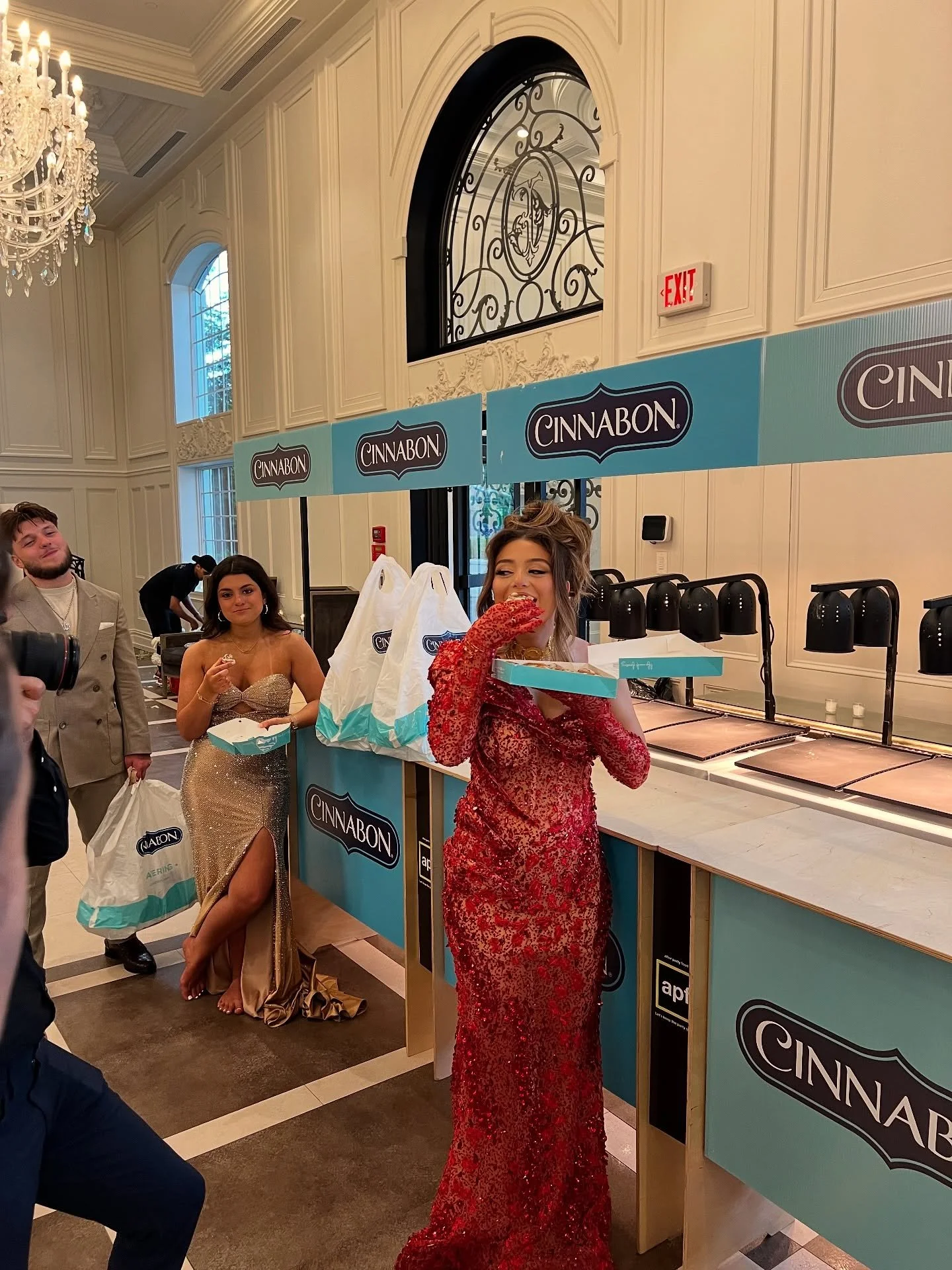 This was special. Thank you for having us and serving a copious amount of sugar! Wonderful guests and a beautiful bride to be. Enjoy! 

#weddingafterparty #weddingfoodideas #weddingideas #weddingplanner #weddinggoals #weddingfun #weddingvibes #weddin