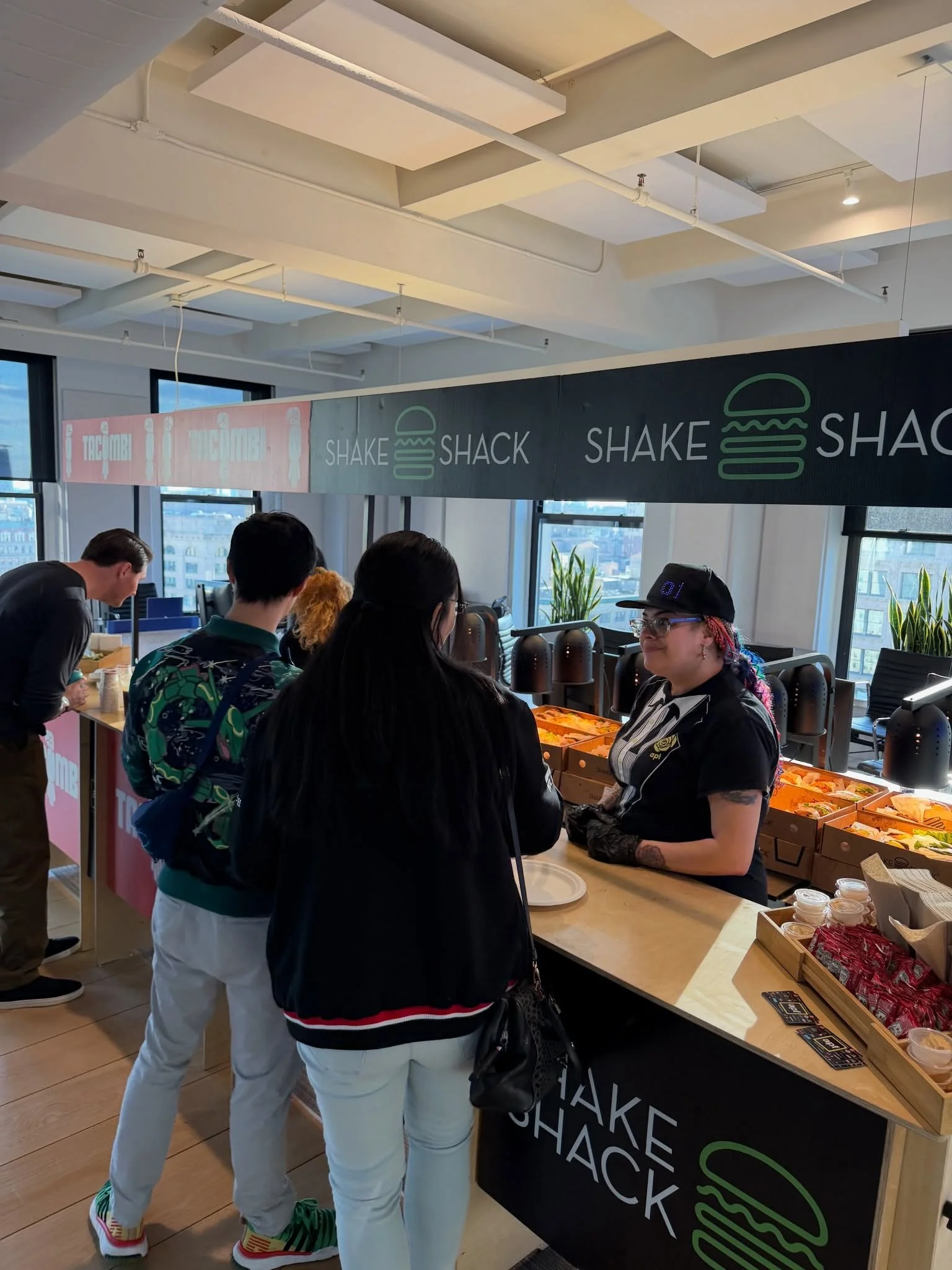 An office that eats together, stays together. Thank you Order.co for having us on your 10 year anniversary! Upward and onward. 🚀 🍔 🌮 🍪 

#eventplanner #corporateevent #officeparty #officeevent #corporateplanner