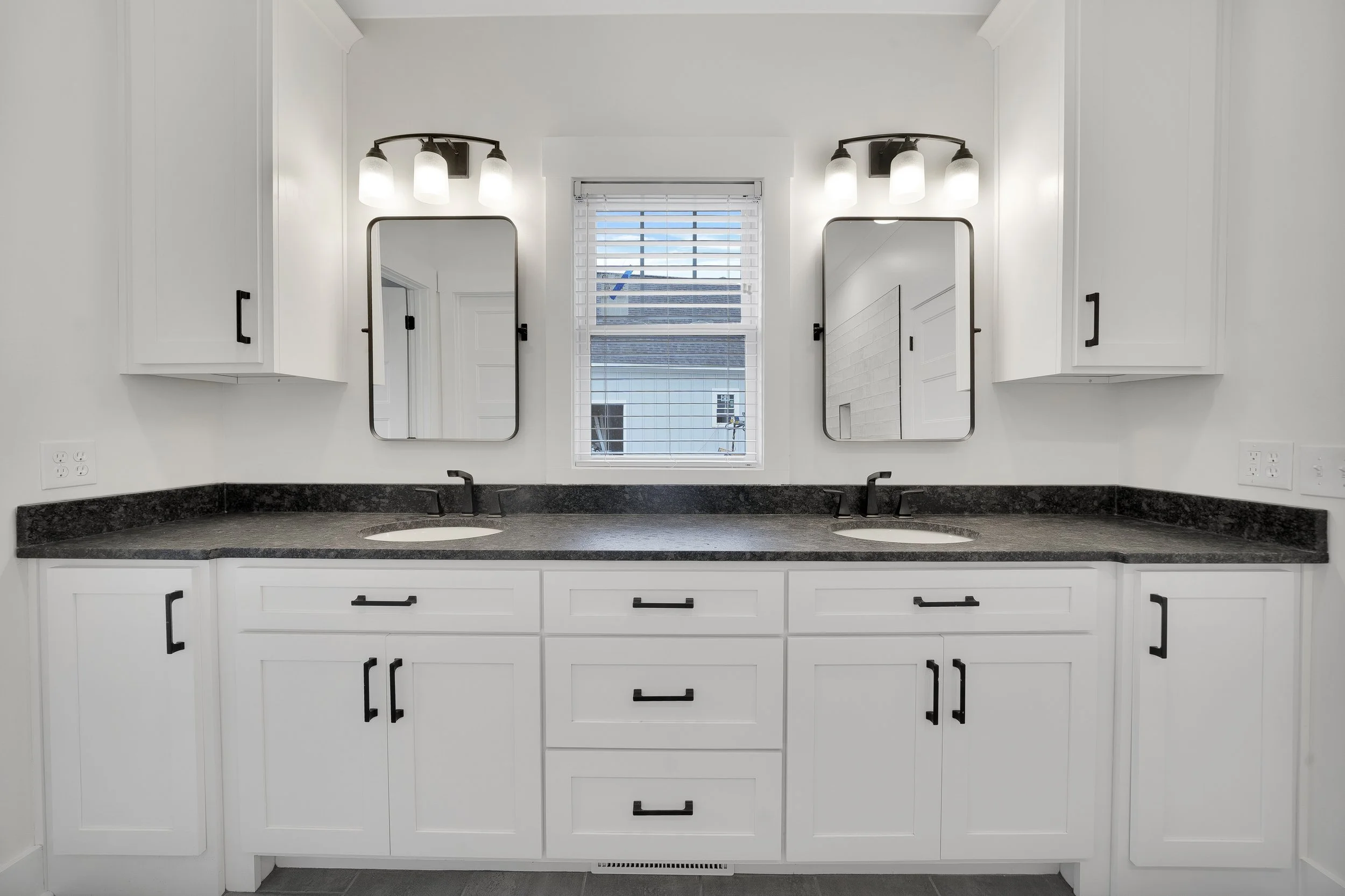 Ainsworth Homes, LLC