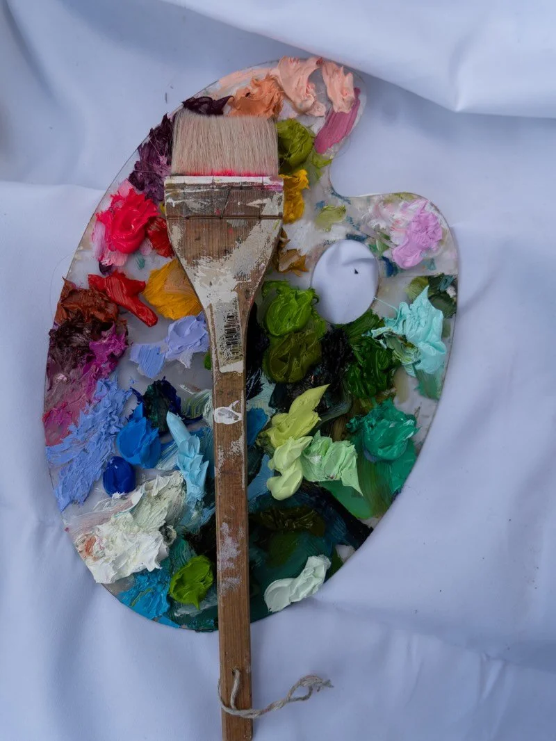 The art of @wendybrightbill has always been an inspiration and a joy to collect myself. When she wanted a photoshoot, we chatted not just about ideas, but what she deeply needed in this season. Where are you now? Where are you going? What are your de