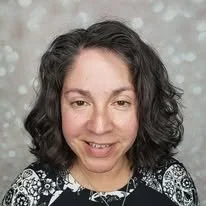 --Chloe Rae-Short Wavy 2A-2B MarvelCut: Level 3: Master DevaCurl, Rezo and Vidal Sassoon ABC Precision Dry Cut Inspired