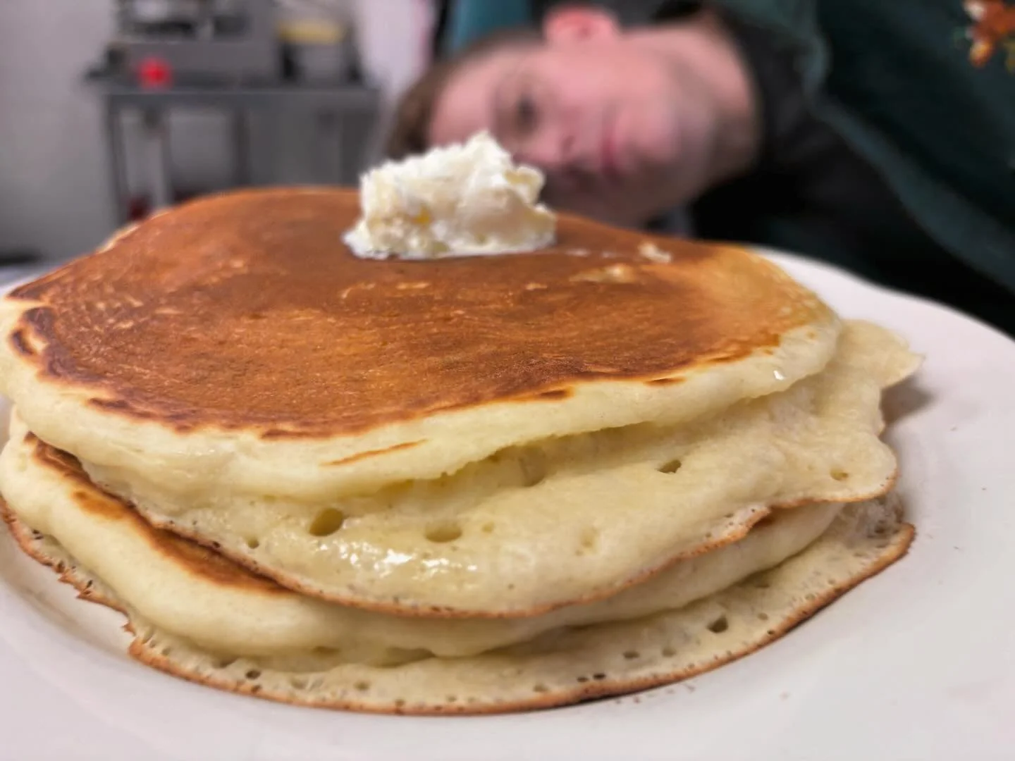 chewy. buttery n fluffy. 🥞 if you can eat two, bless you. but if you only can manage one, that’s fine too. 
come delight in our brunch every Saturday & Sunday 9am-2pm
{Steven not included… well maybe sometimes}