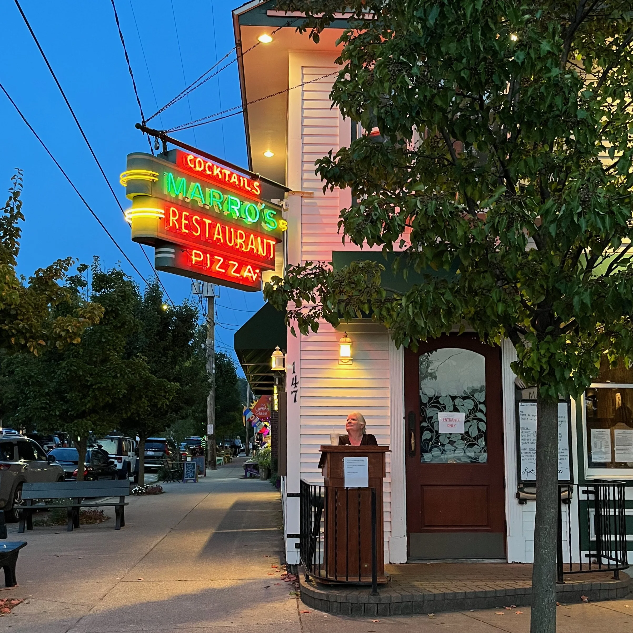  Saugatuck: Hello! This is American Weekender