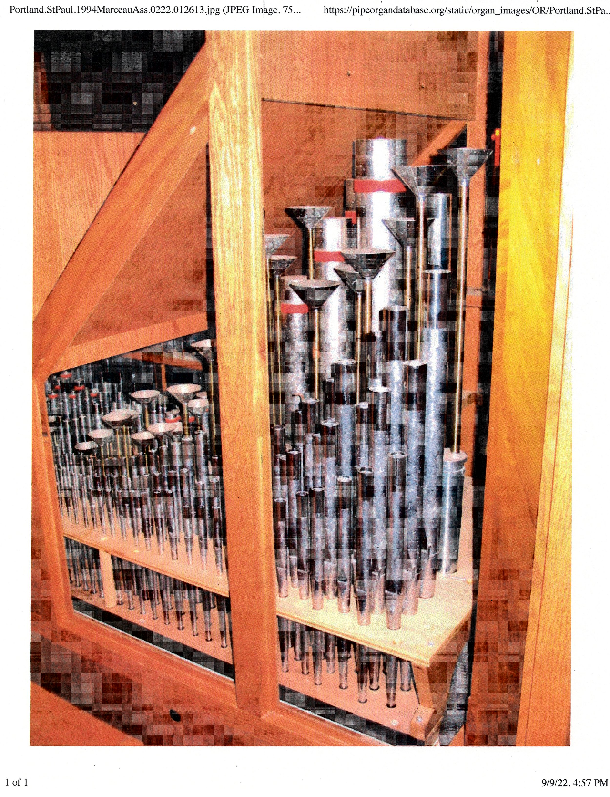 Ruckpositiv pipes (8' Gedeckt, 8' Regal, III Scharff