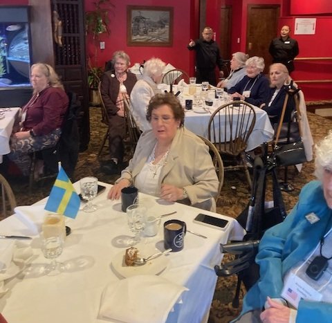 apr lunch 4.jpg