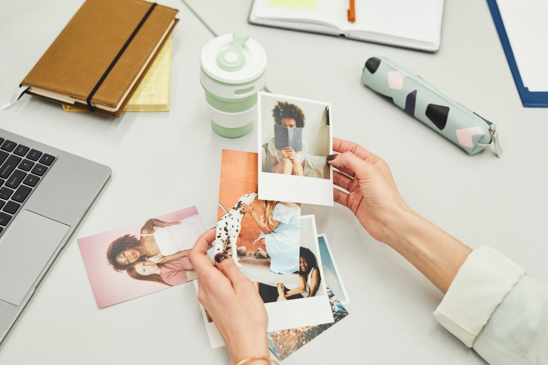 Looking for more than just a photo organizer? 📸✨ 

With Signature Photo Organizers, you're getting more than the usual. We're not just experts in organizing memories; we're seasoned photographers fluent in the language of film and digital. 

Trust o
