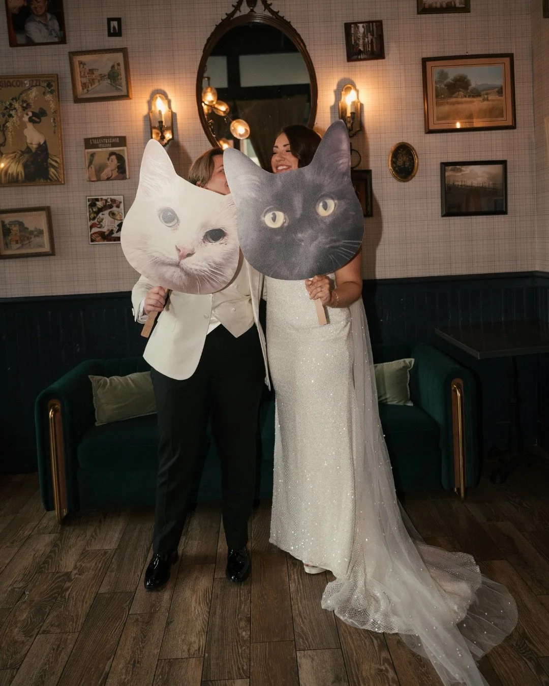 Josey + Gretchen&rsquo;s Wedding at @osteriaphilly

I love using every inch of Osteria&rsquo;s space for portraits and candids. All of the details are just 🤌🏼

💐: @SouthStems
💄:@idohairandmakeupweddings
🎶:@NoMacarenaDJ
🍽️: @osteriaweddings

#ph