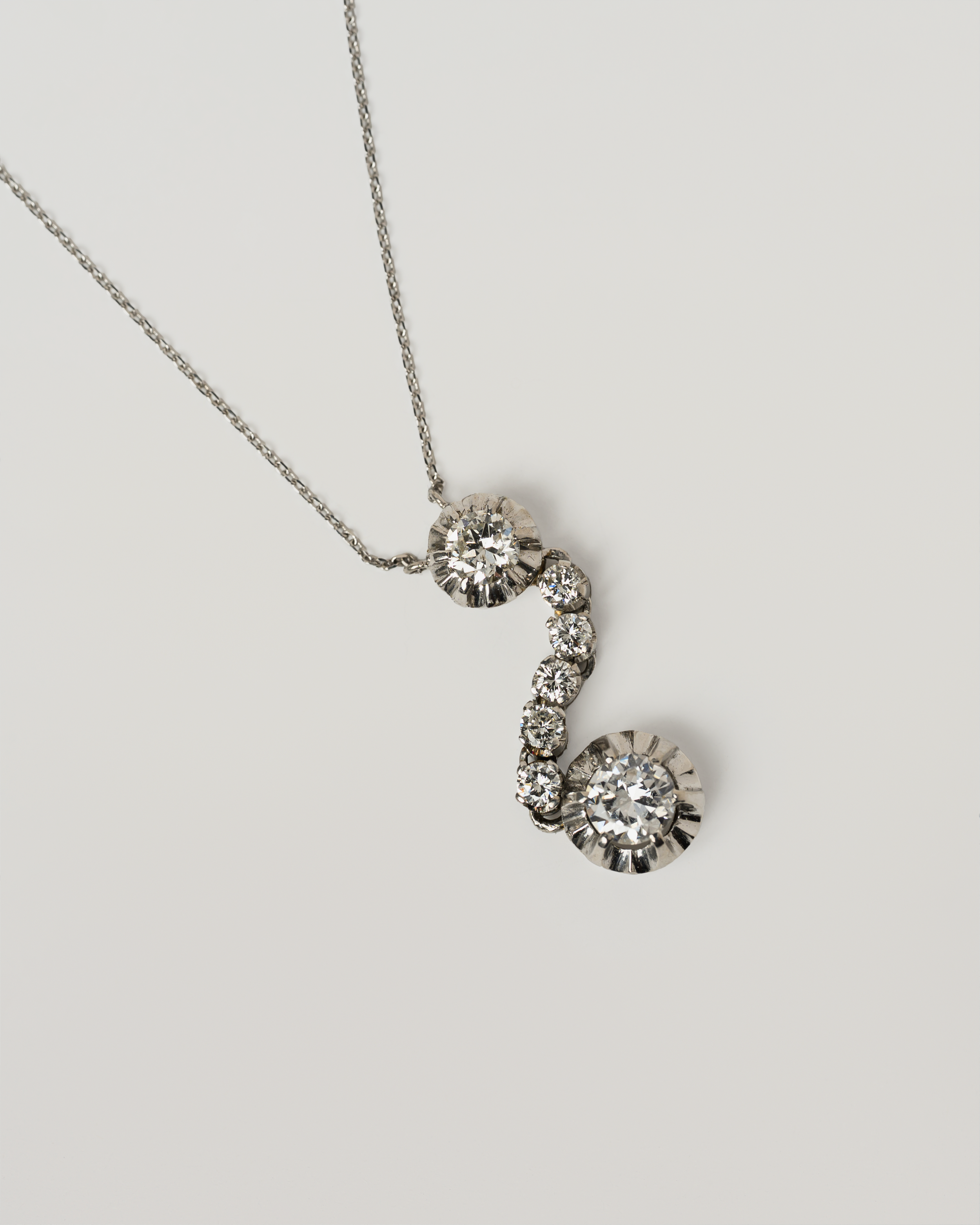 WG 5 small, 2 large dia pendant long, movable-1-2.png
