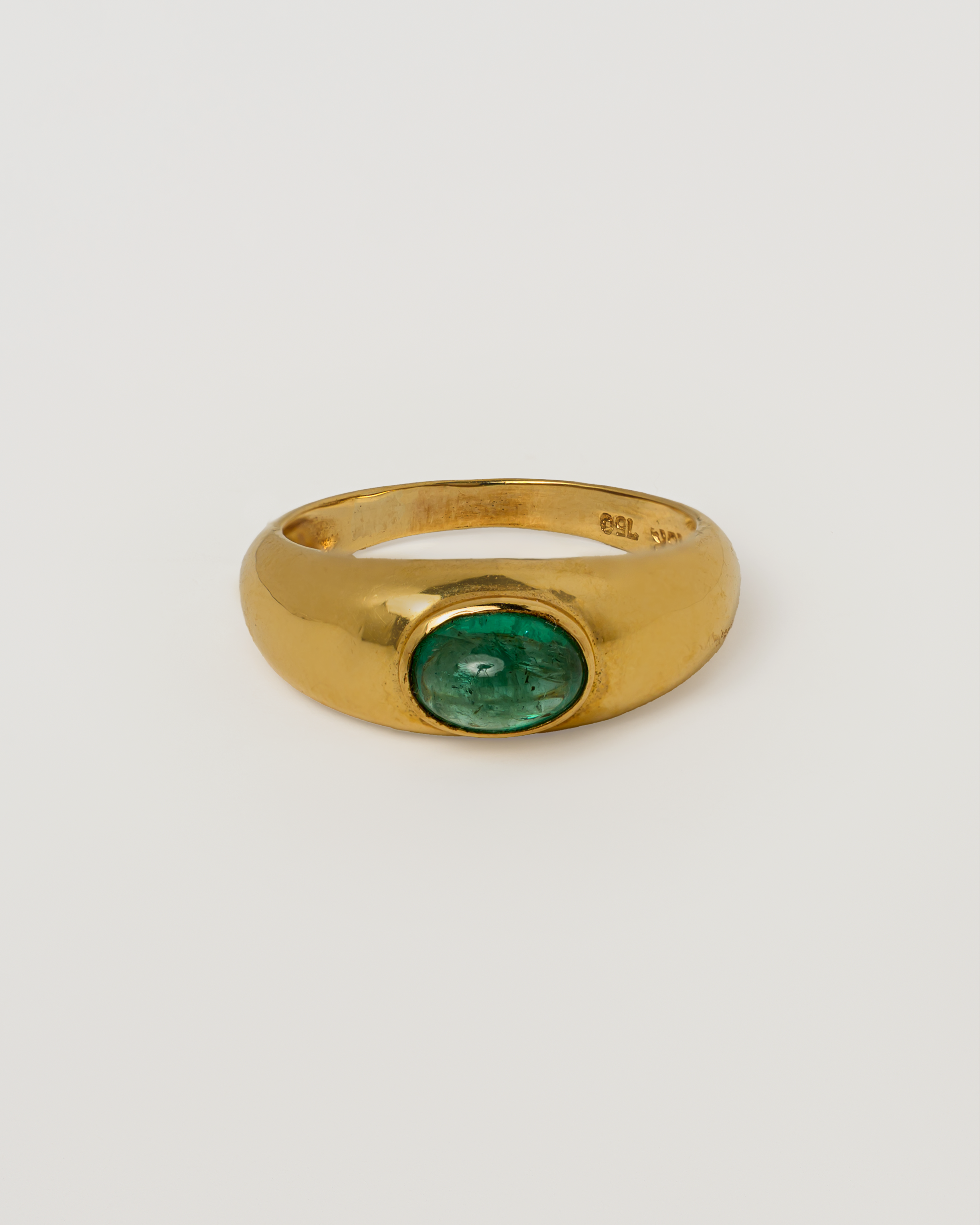 18KY Cab emerald ring-1.png