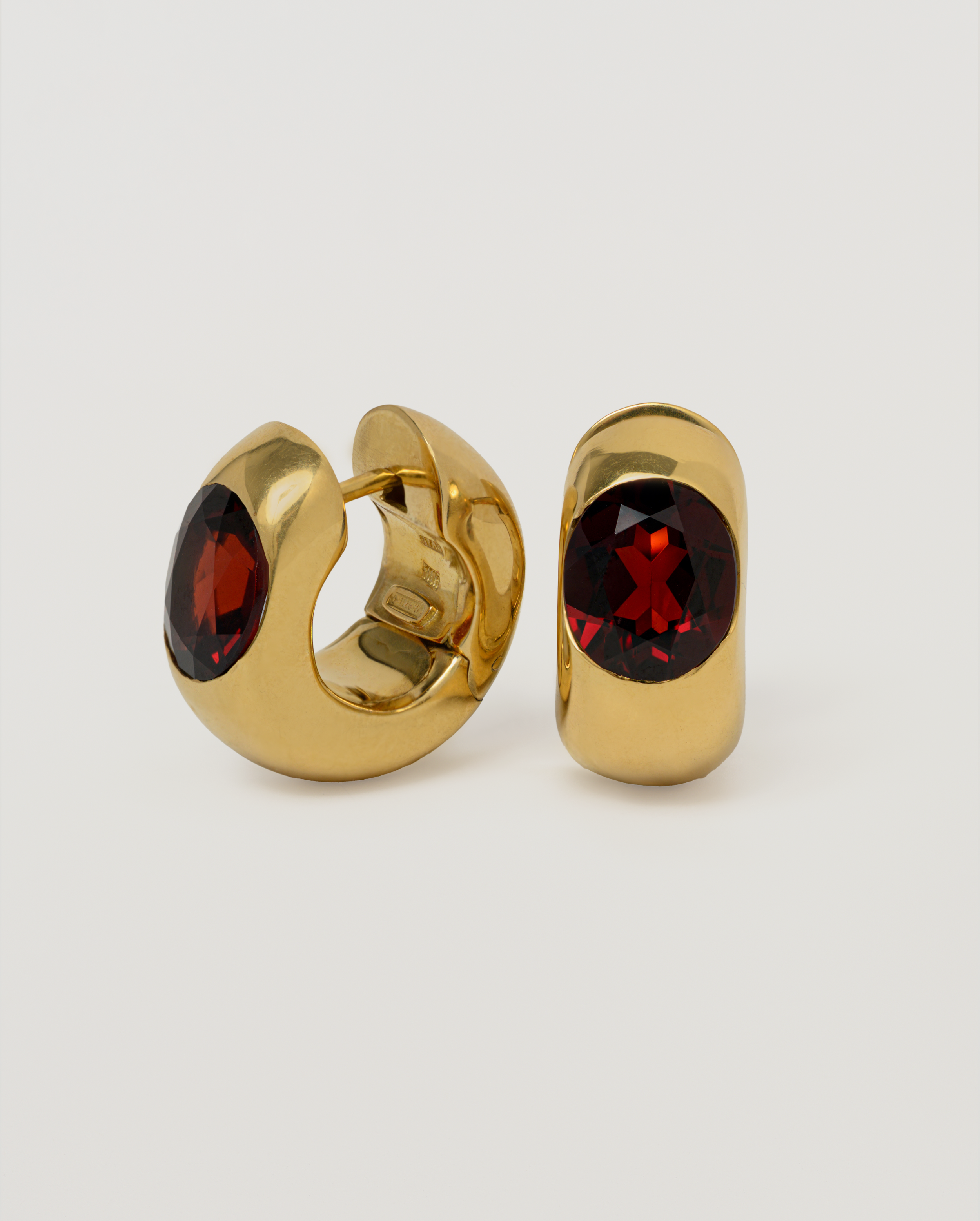 18KY Italian Garnet hoops-1.png