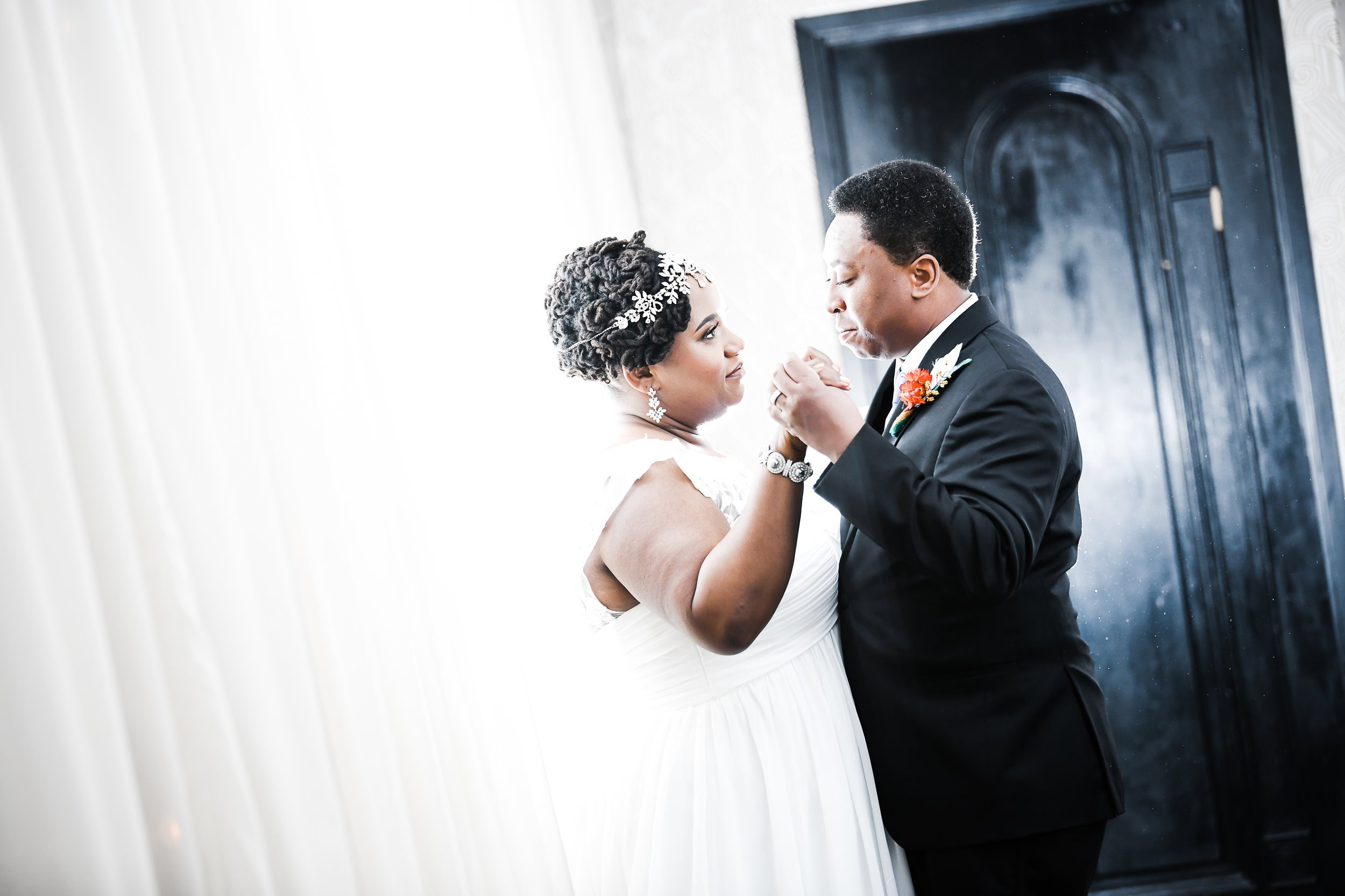 Wedding photographer at the Carlyle Club in VA