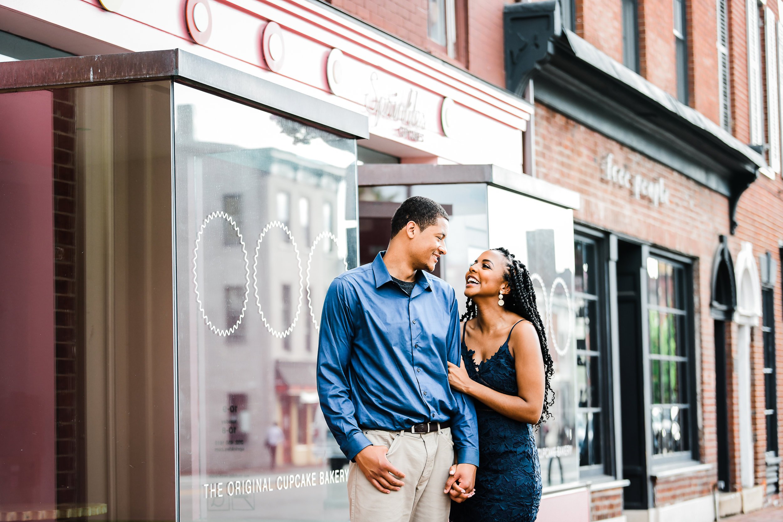 Sprinkle's cupcake in Georgetown DC engagement session