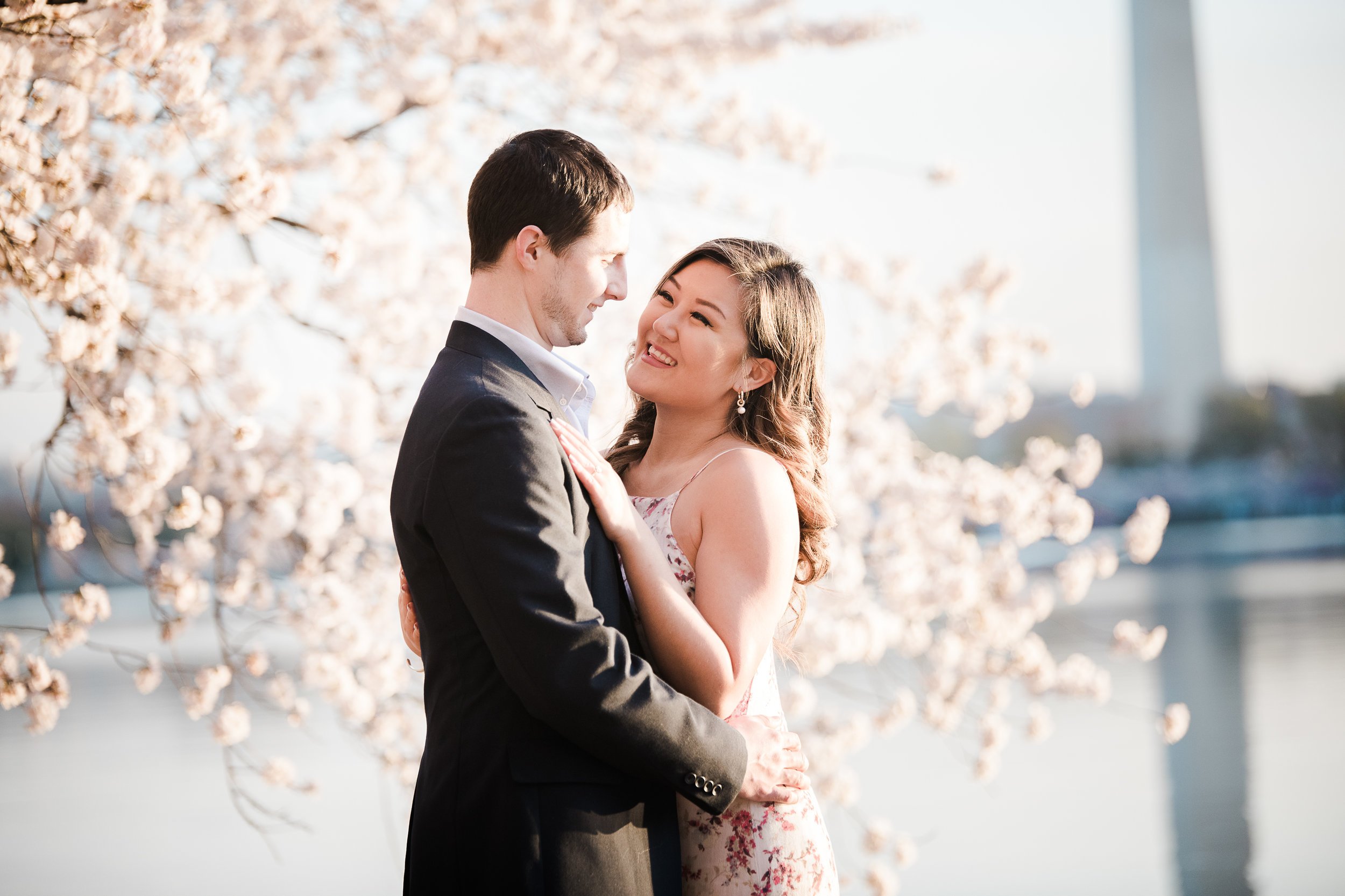 Couple photos at cherry blossoms in DC