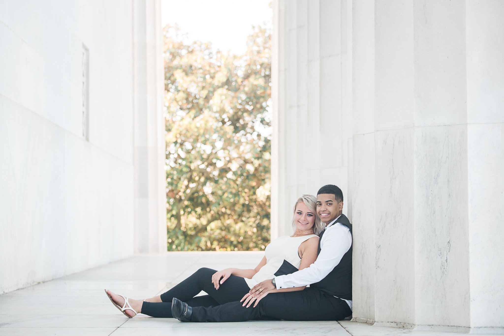 Engagement photography at Lincoln Memorial.