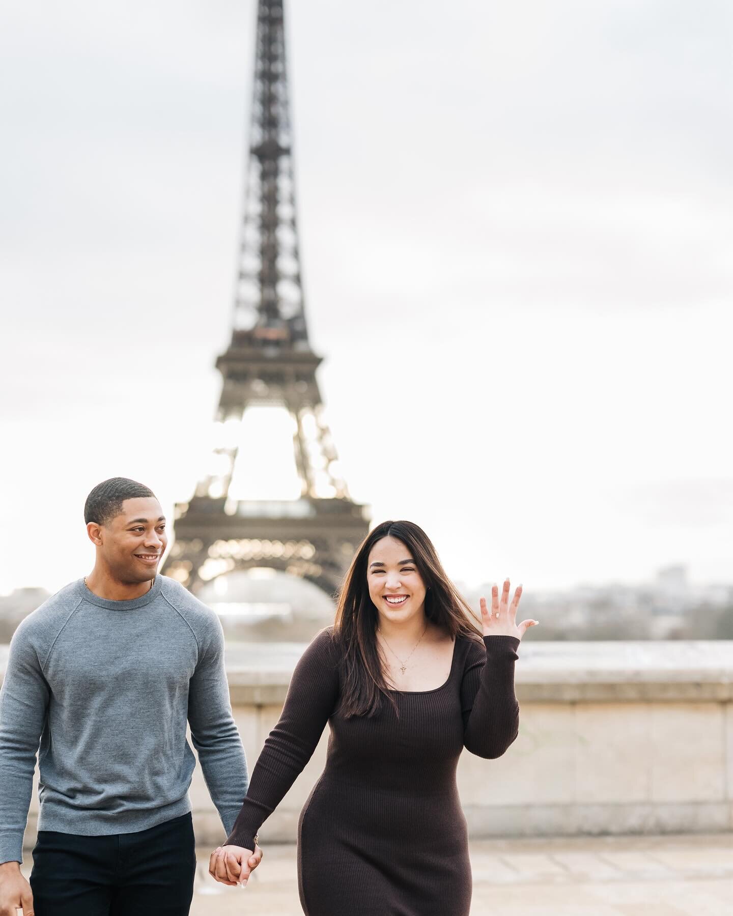 Meet me at the Eiffel Tower 🖤