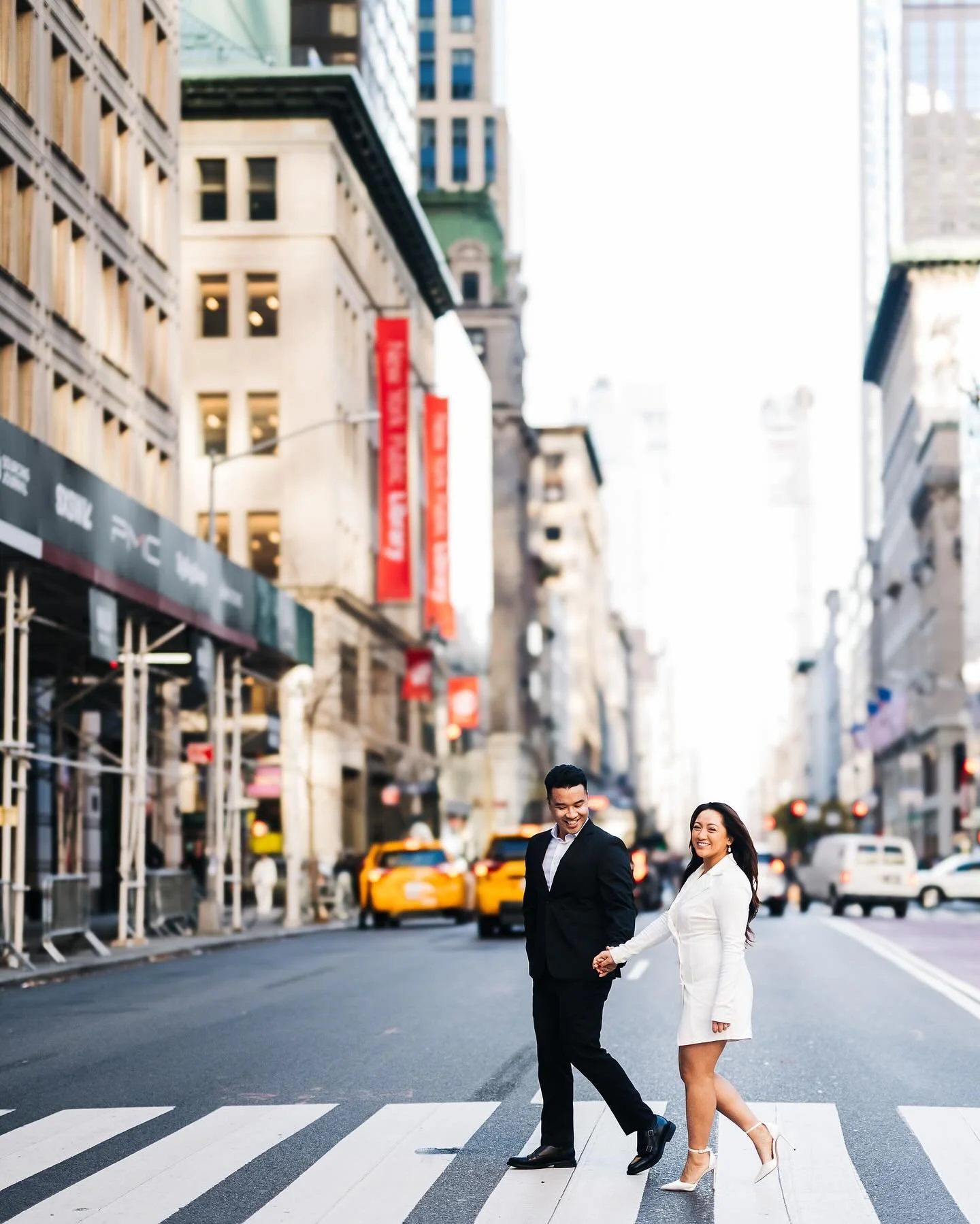 &amp; step around the heart of it NY NY 🖤

.
.
.
#dcweddingphotographer #dcengagement #washingtonianweddings #lasvegasweddingphotographer #fineartweddingphotos #nikonweddingphotographer #dcweddingportraits #destinationwedding #nycwedding #nycelopeme