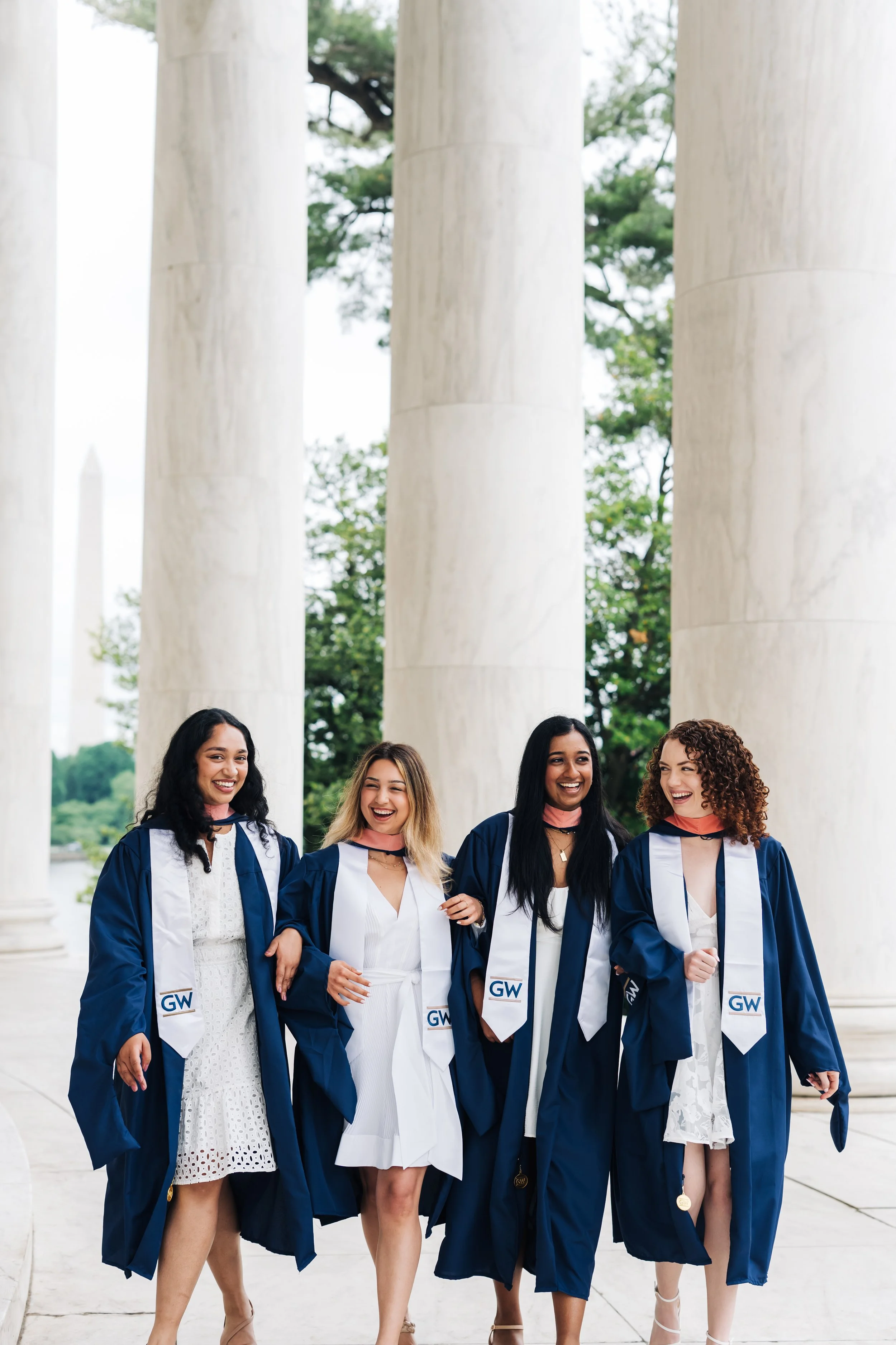 Graduation photos of Friends at Jefferson Memorial12.JPG