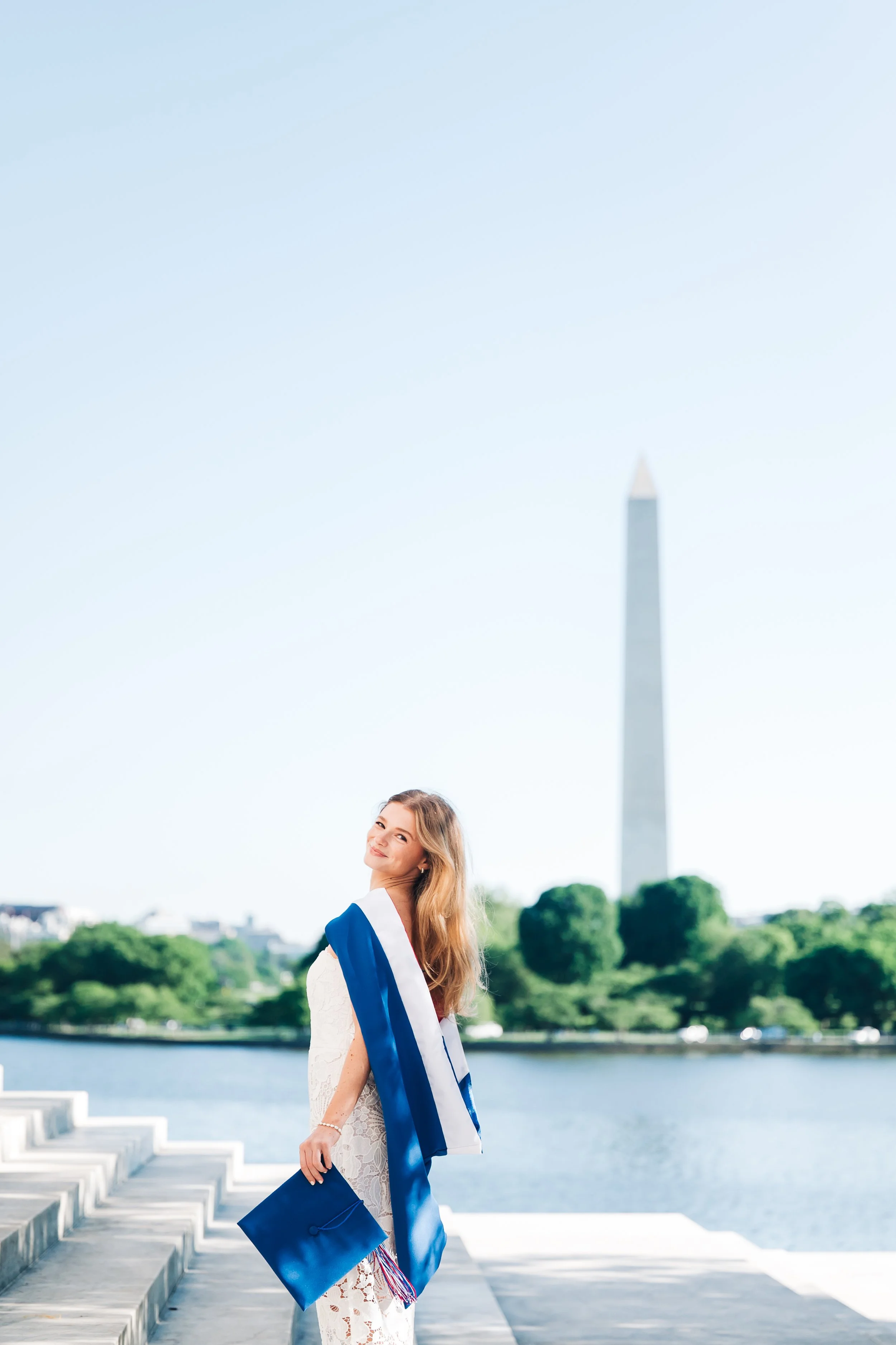 DC Grad Photos at Jefferson Memorial19.JPG