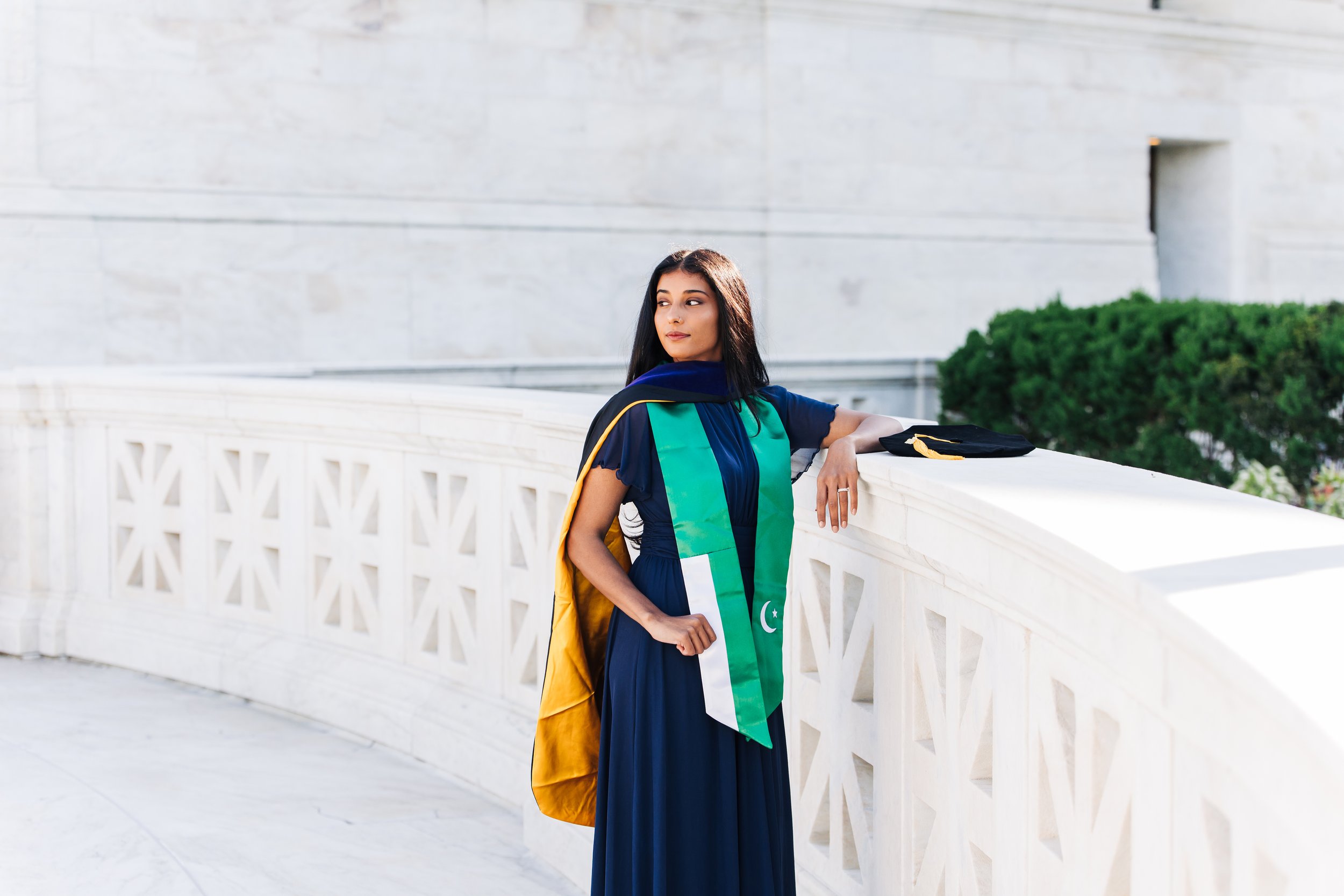 Sunrise Graduation Photos at the Jefferson Memorial &amp; Supreme Court | Washington, DC Graduation Photographer