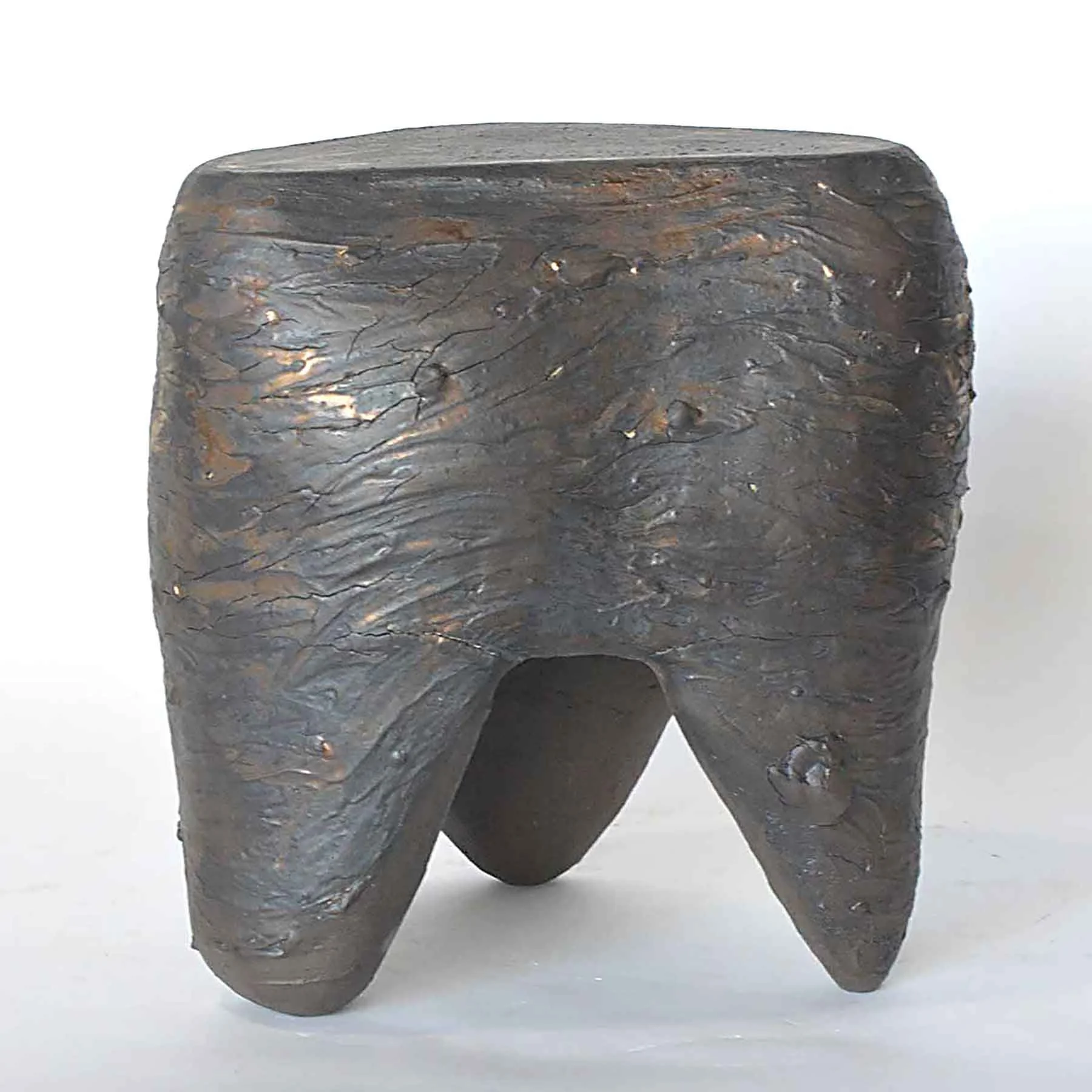 0375_TripodTableInBrownWithBronze _A_WEB.jpg