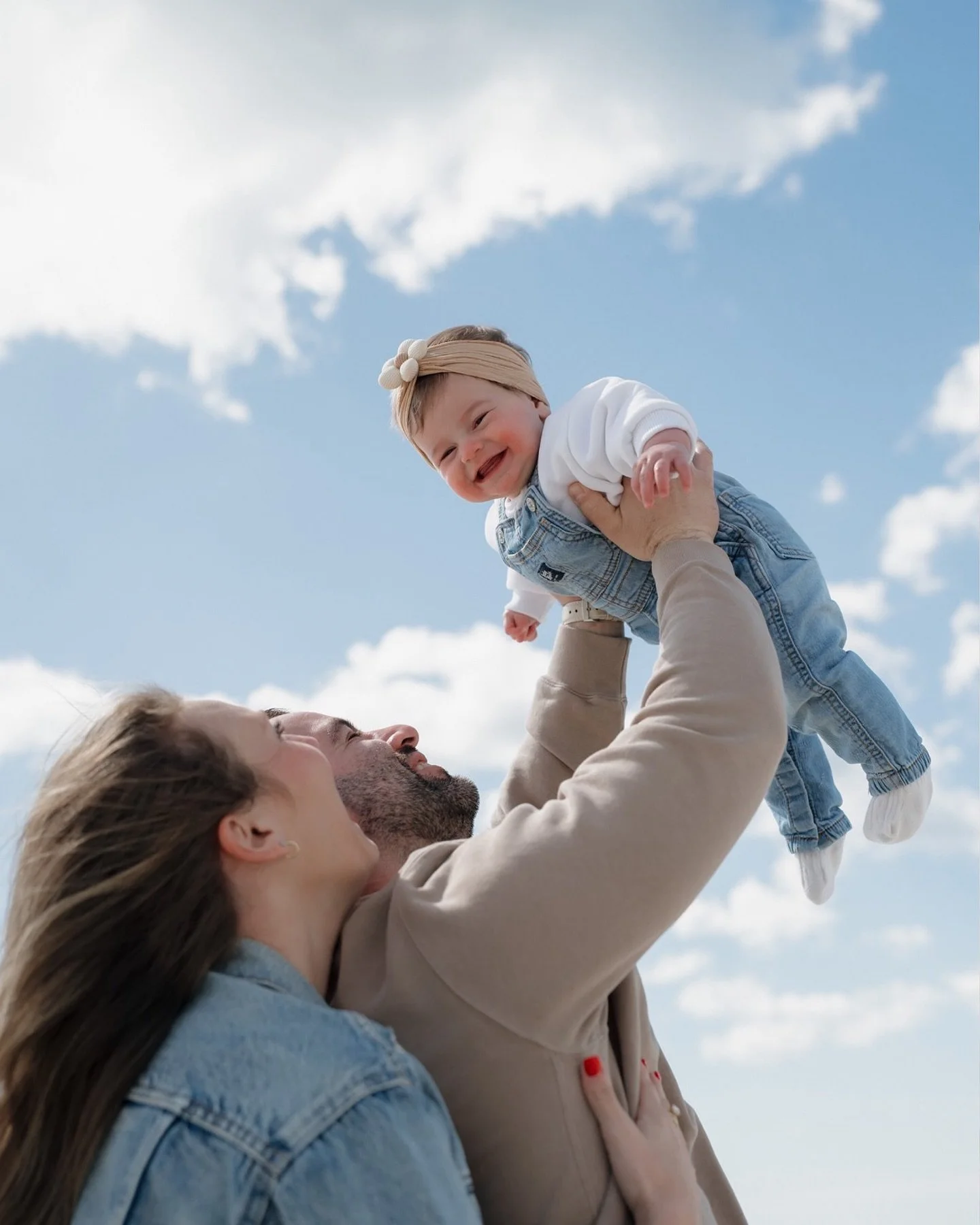 A moment for the smiliest babe I ever did meet 🥰

I&rsquo;ve had soooo many past wedding couples invite me back to photograph their families in the past few months (3 this week alone!!) and I&rsquo;m beyond grateful. Seeing your family grow is my ab