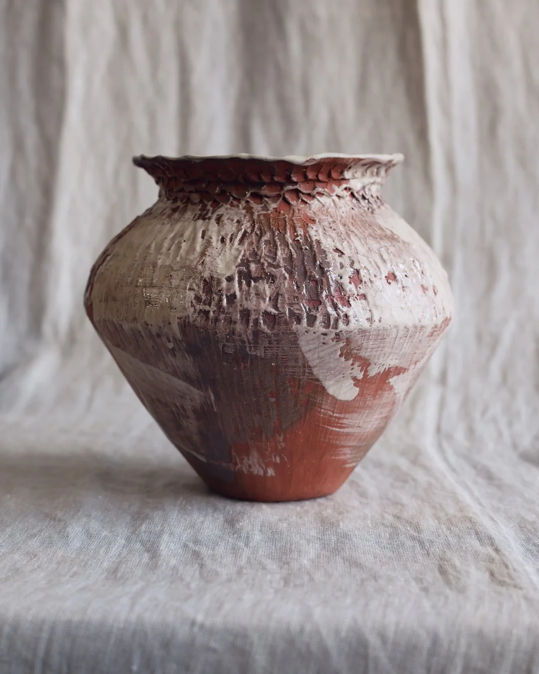 IRH_white-slip-vase2.jpg