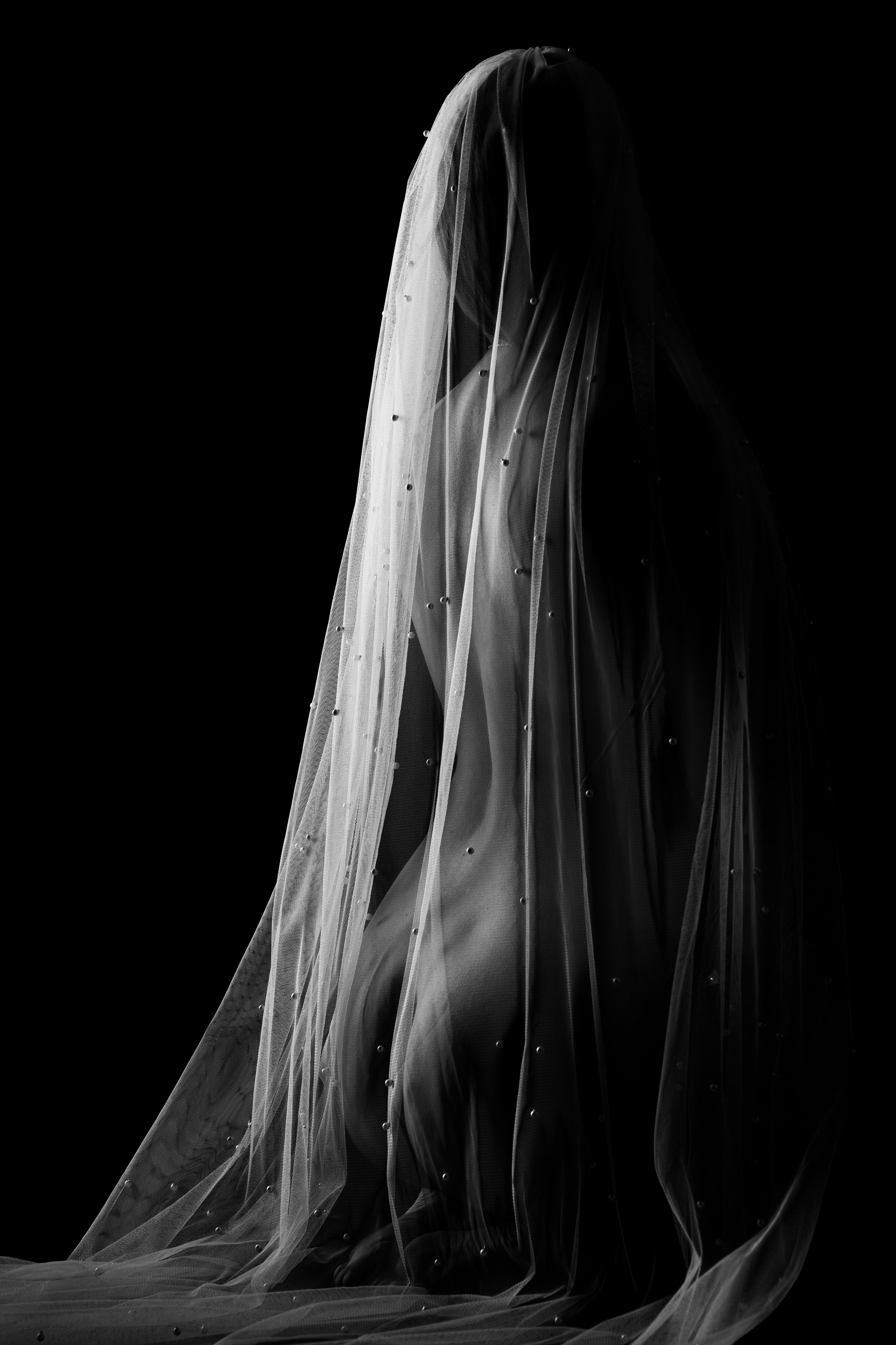 Érzéki menyasszonyi aktfotózás