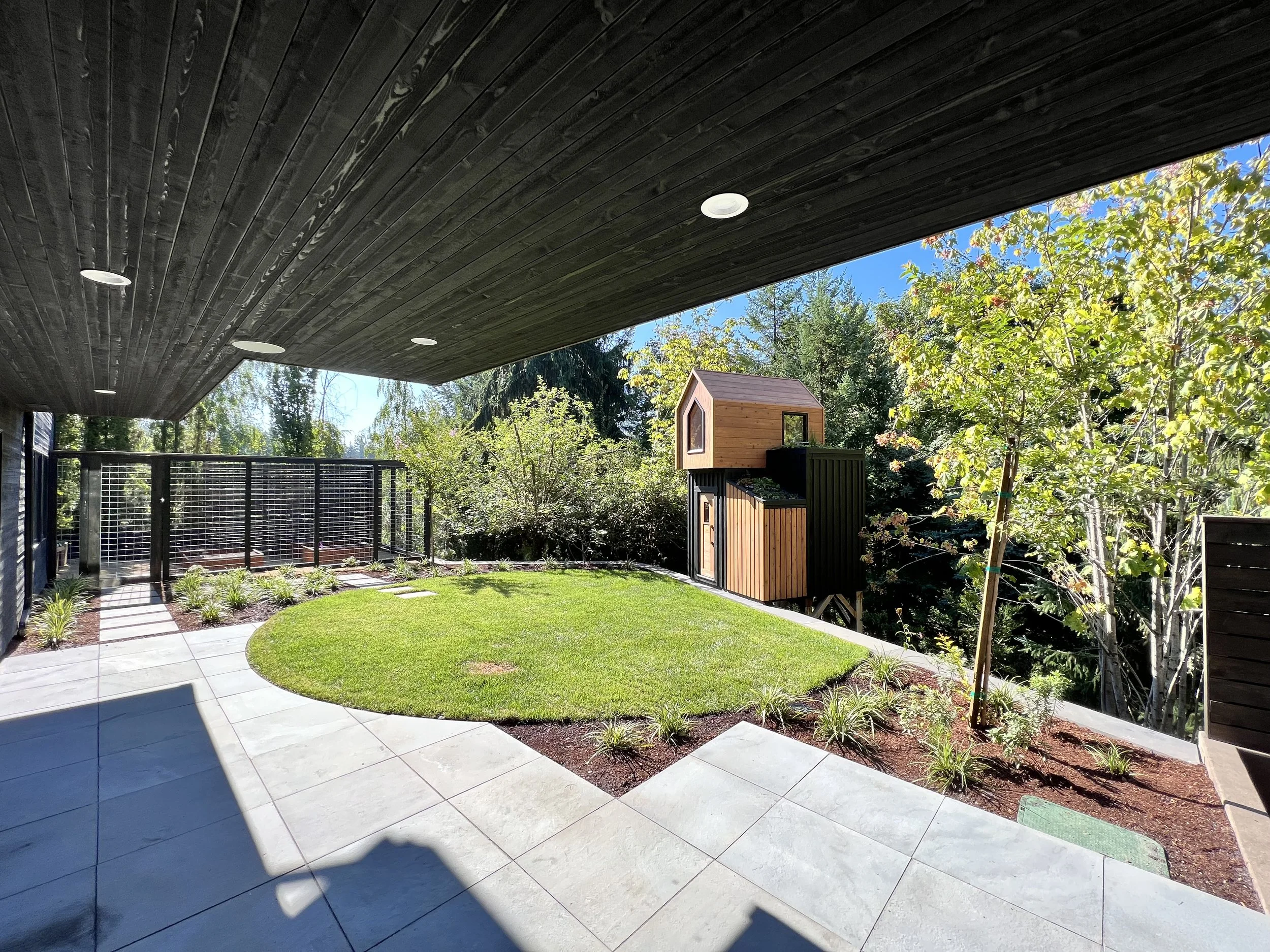 WEST HILLS RESIDENCE