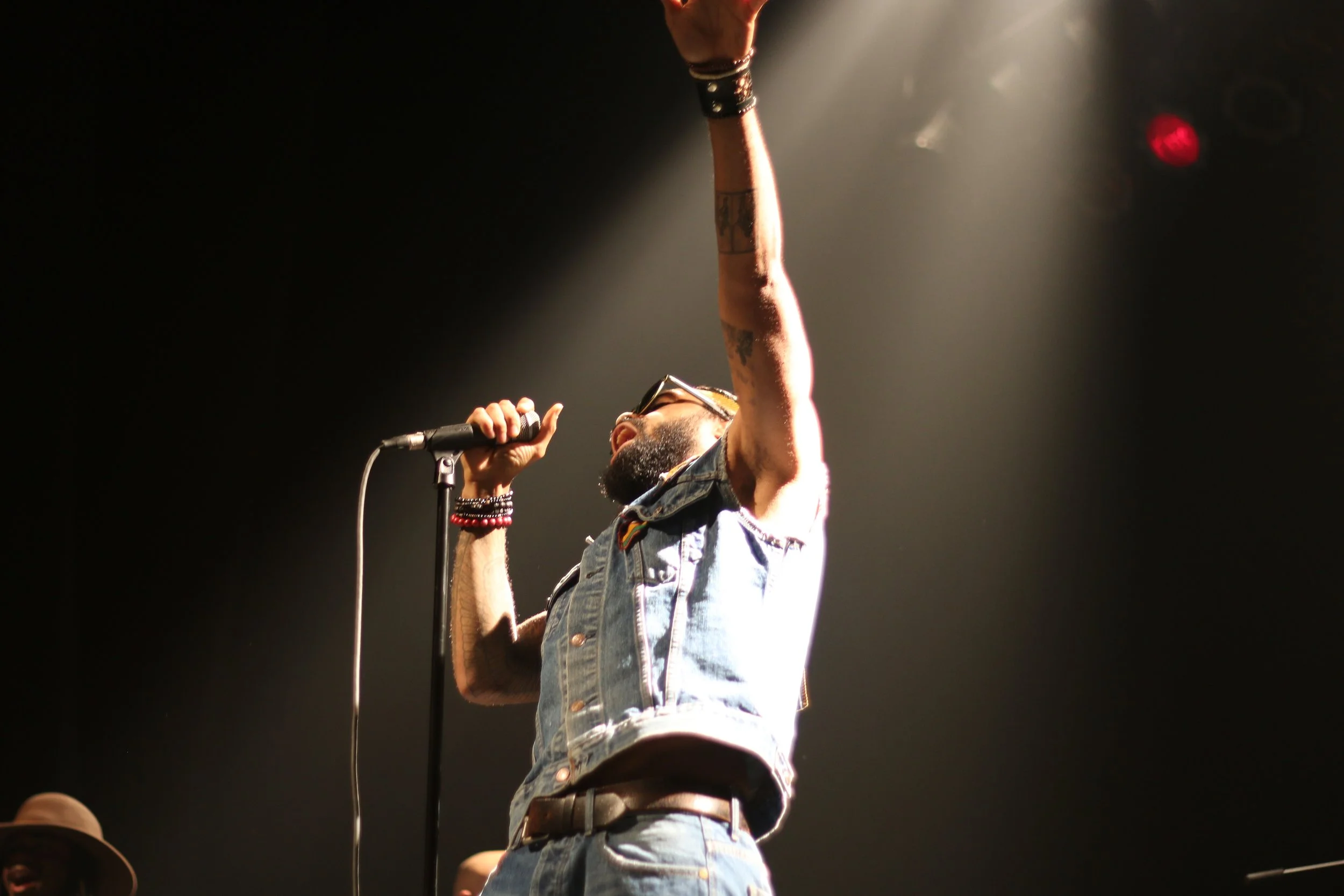 Bilal performs at CenterStage
